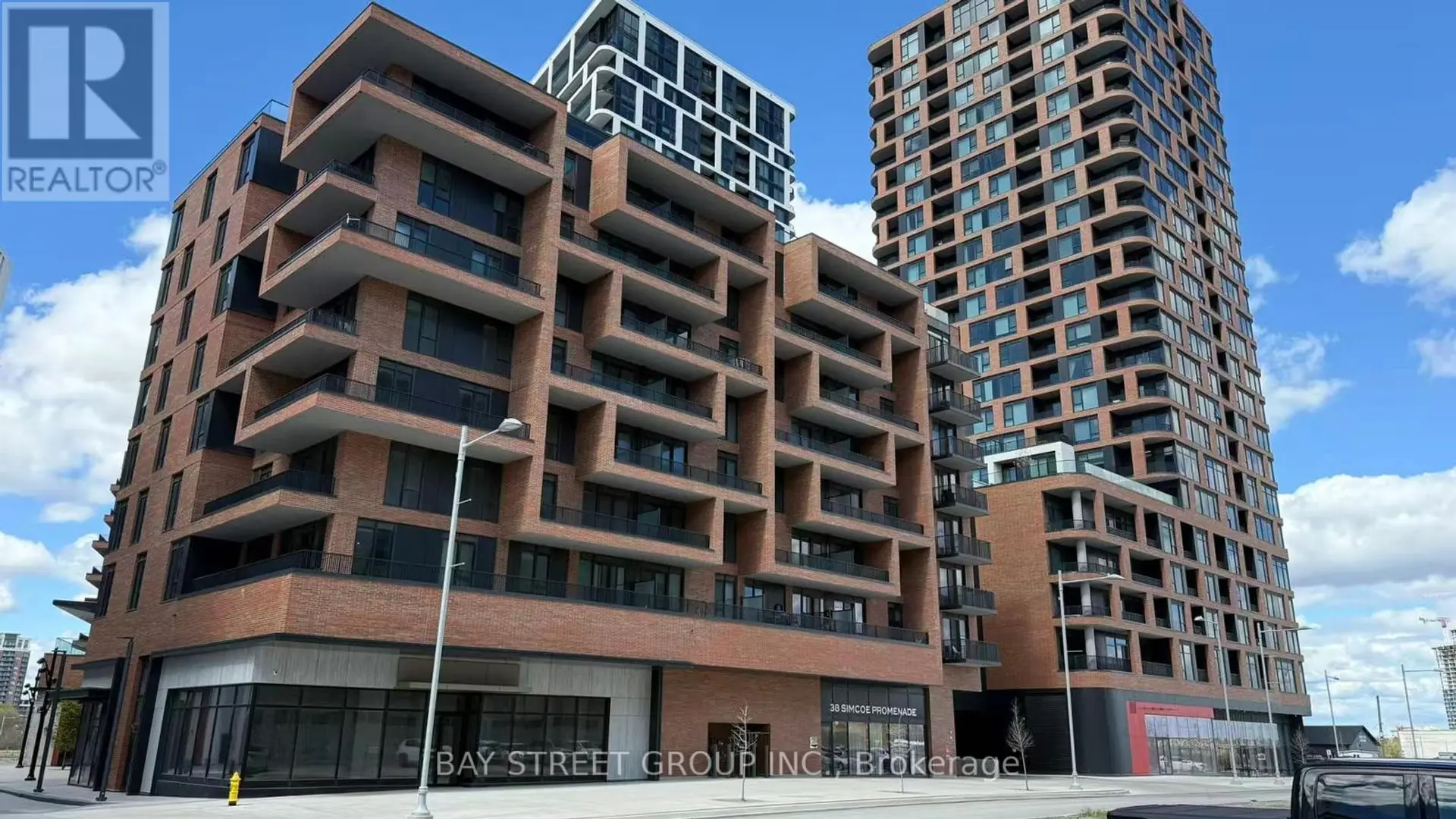 #C320 38 SIMCOE PROMENADE - Image 1