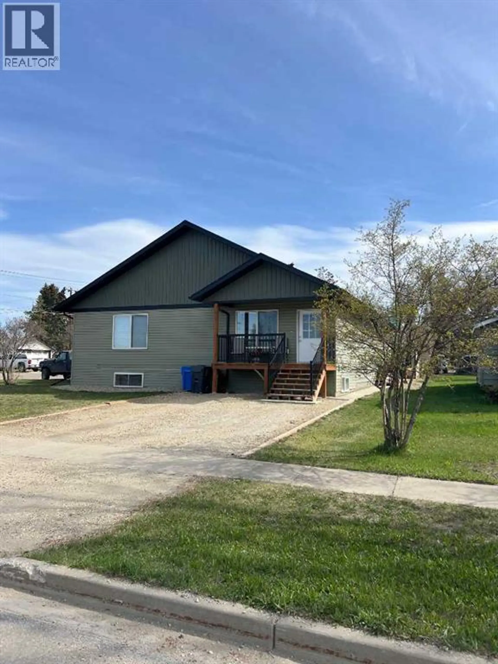 Property at 826 3rd Avenue, Beaverlodge, AB