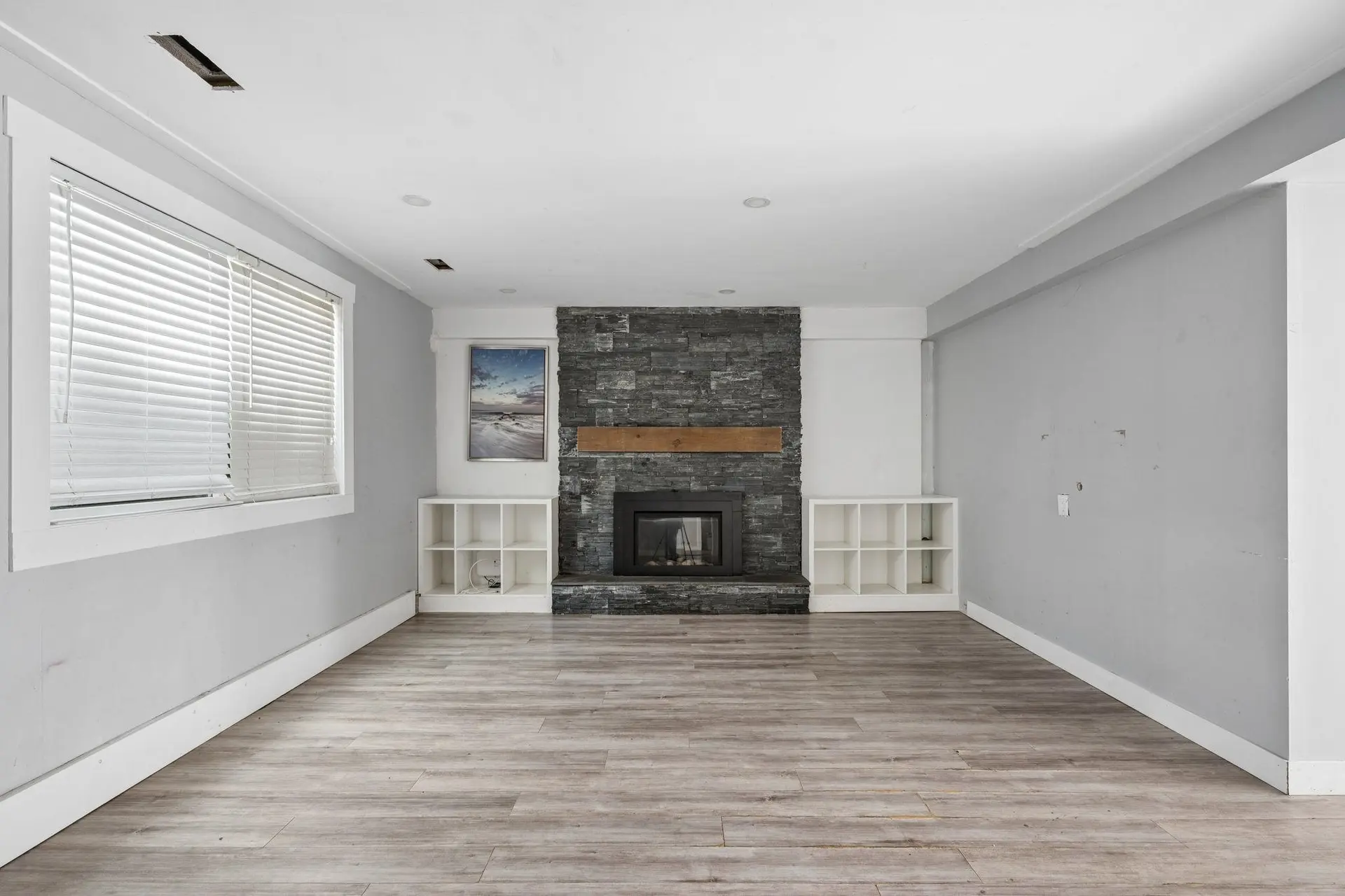 5388 46 Avenue - Image 2