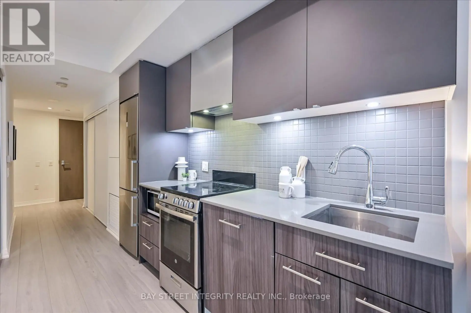 #311 251 JARVIS STREET - Image 12