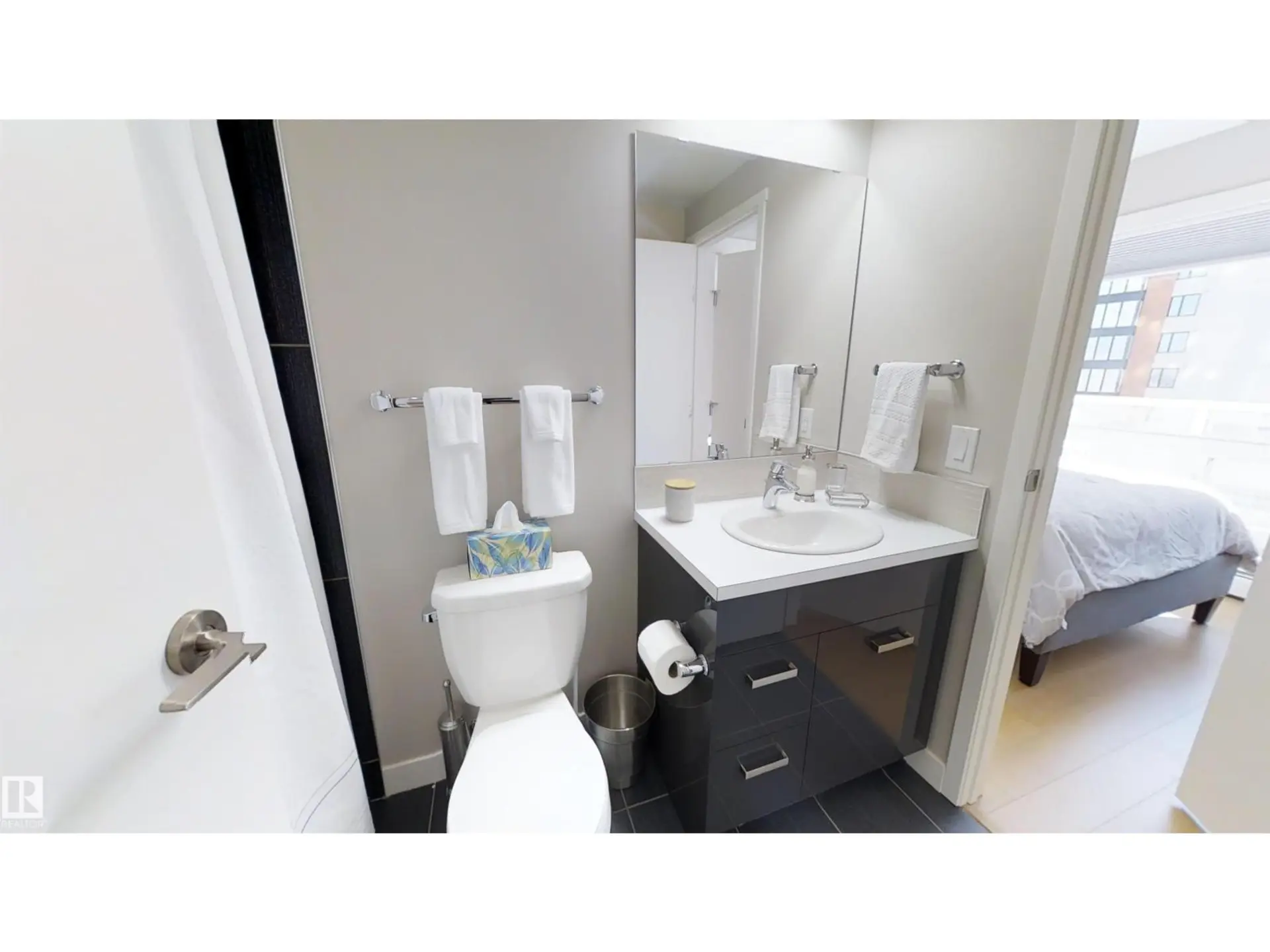#1603 10410 102 AV NW - Image 12