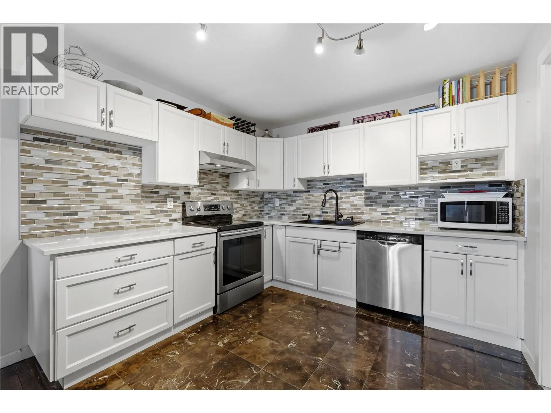 Property at #405 3155 De Montreuil Court, Kelowna, BC