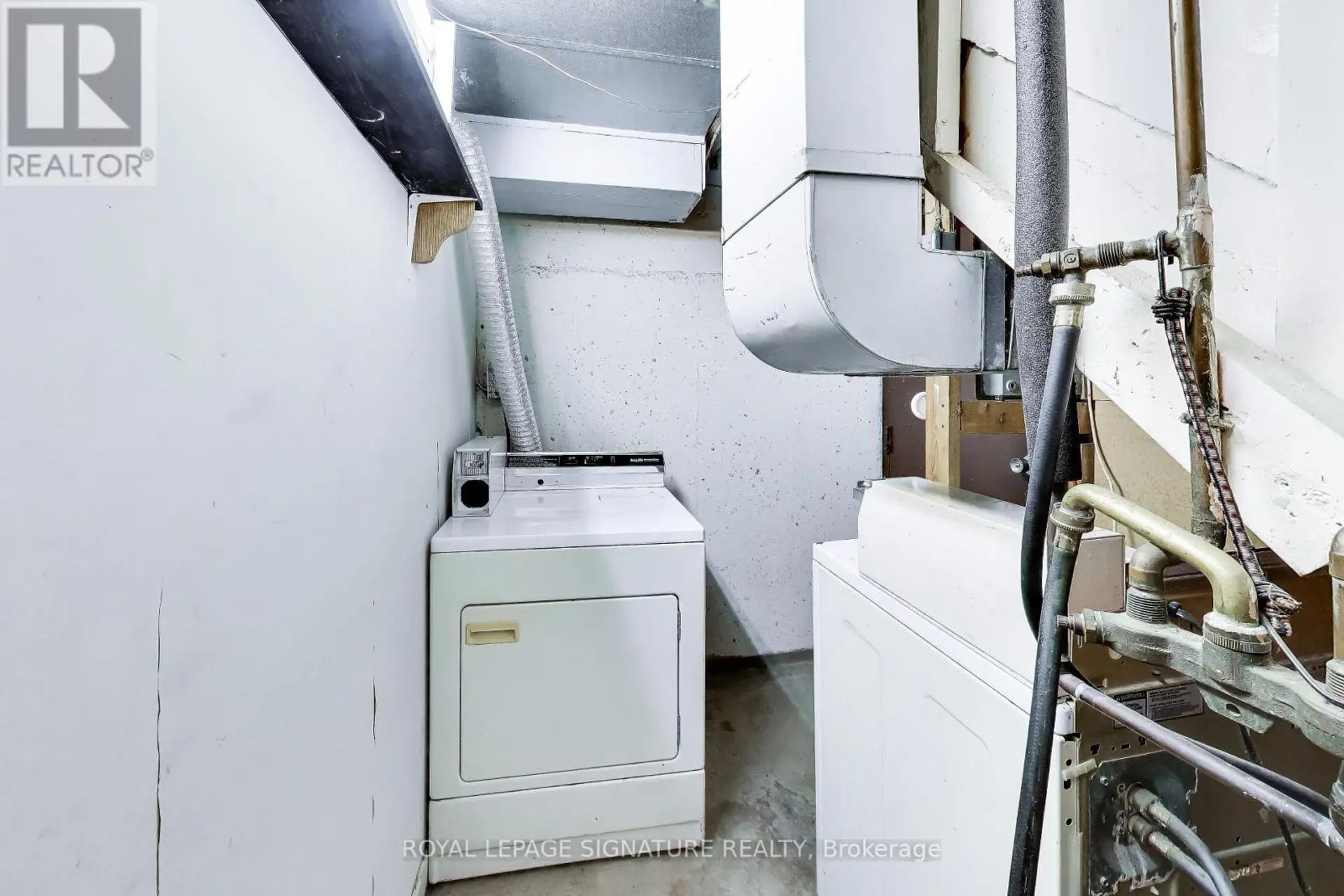 #18 325 JARVIS STREET - Image 17