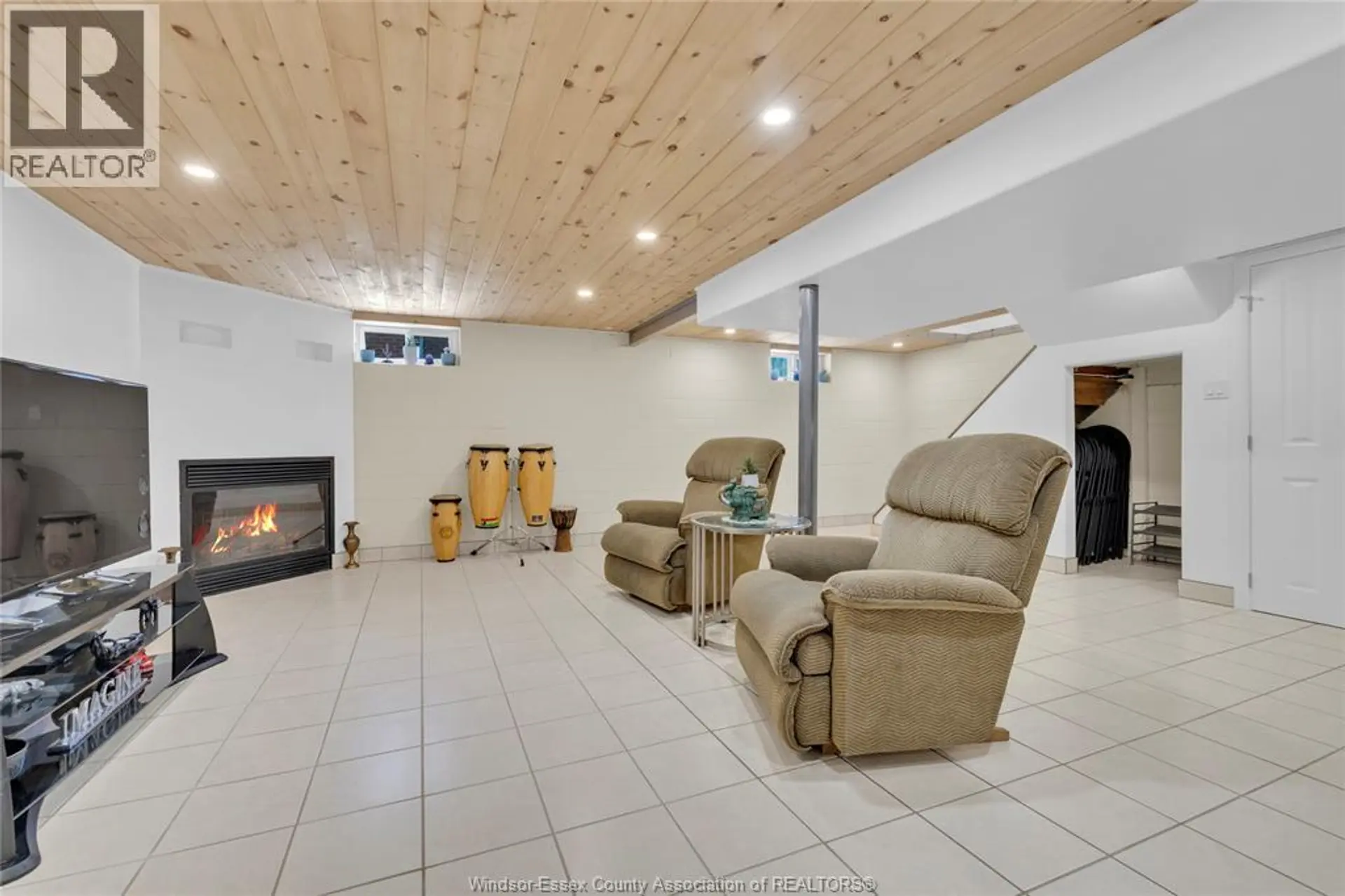 2456 RANDOLPH - Image 6
