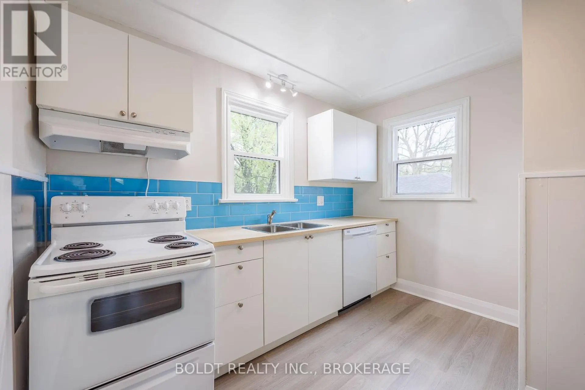422 WELLAND AVENUE - Image 10