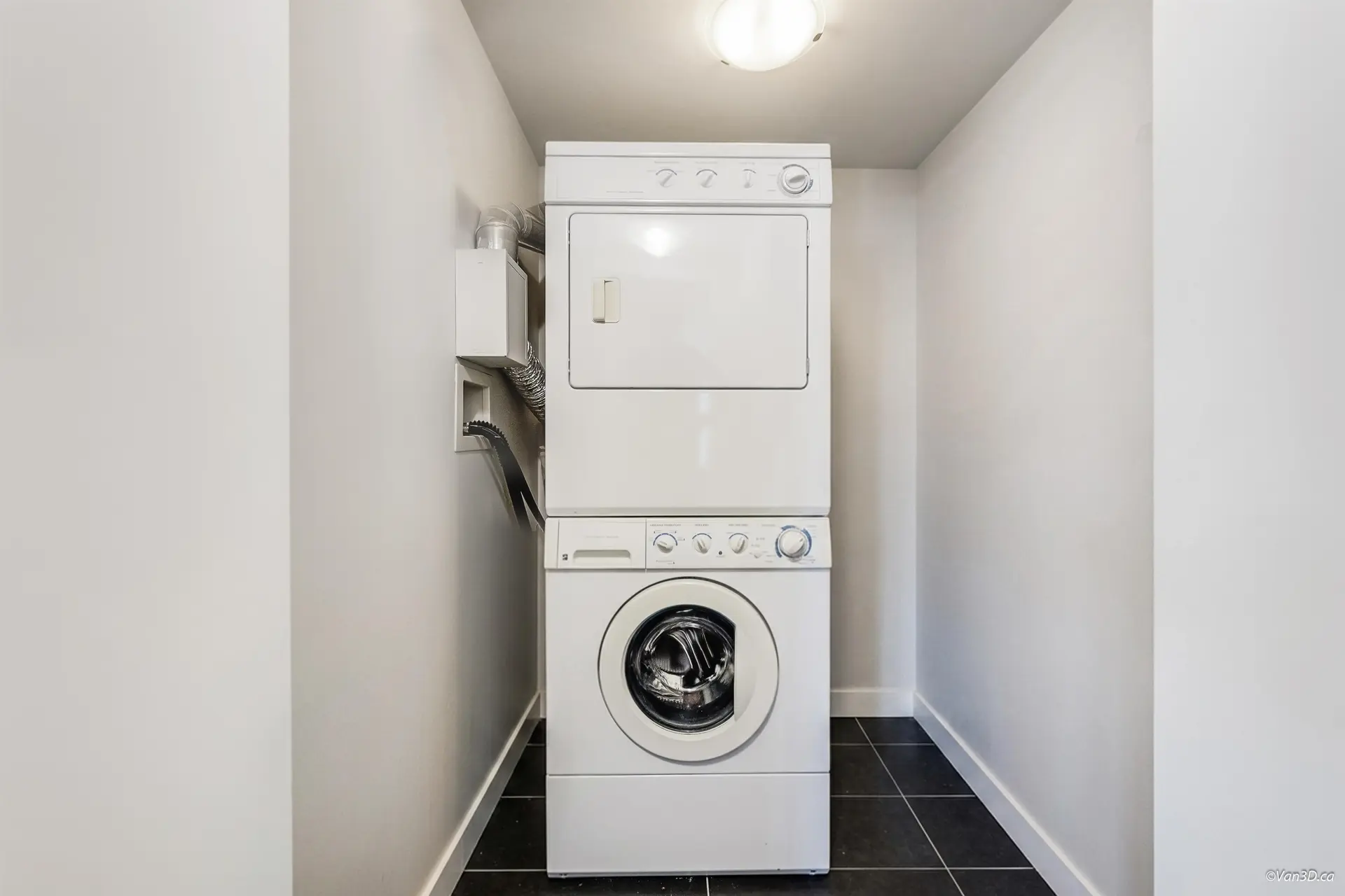 #1810 8033 Saba Road - Image 12