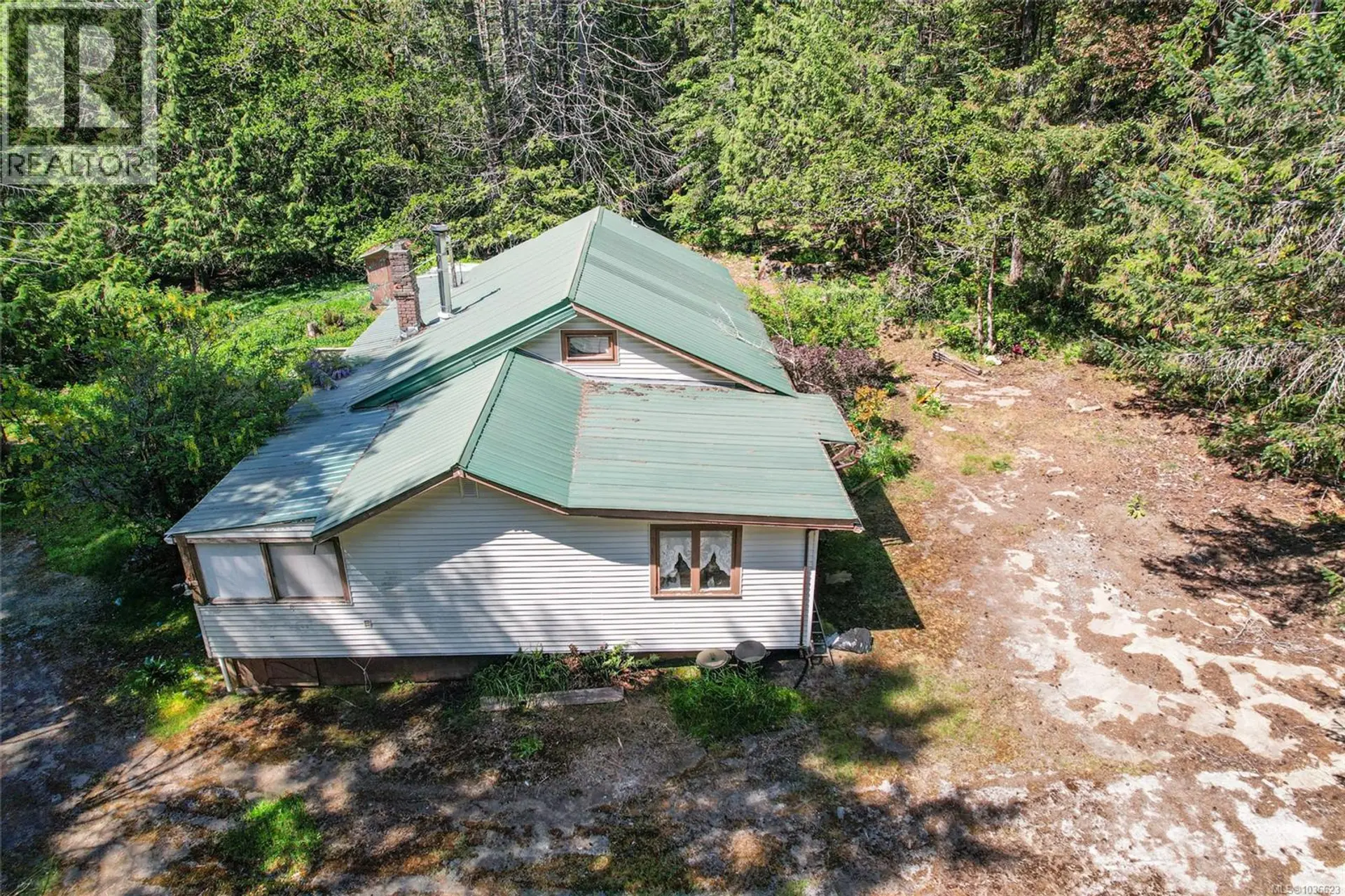 3070 Fairbairn Rd - Image 3