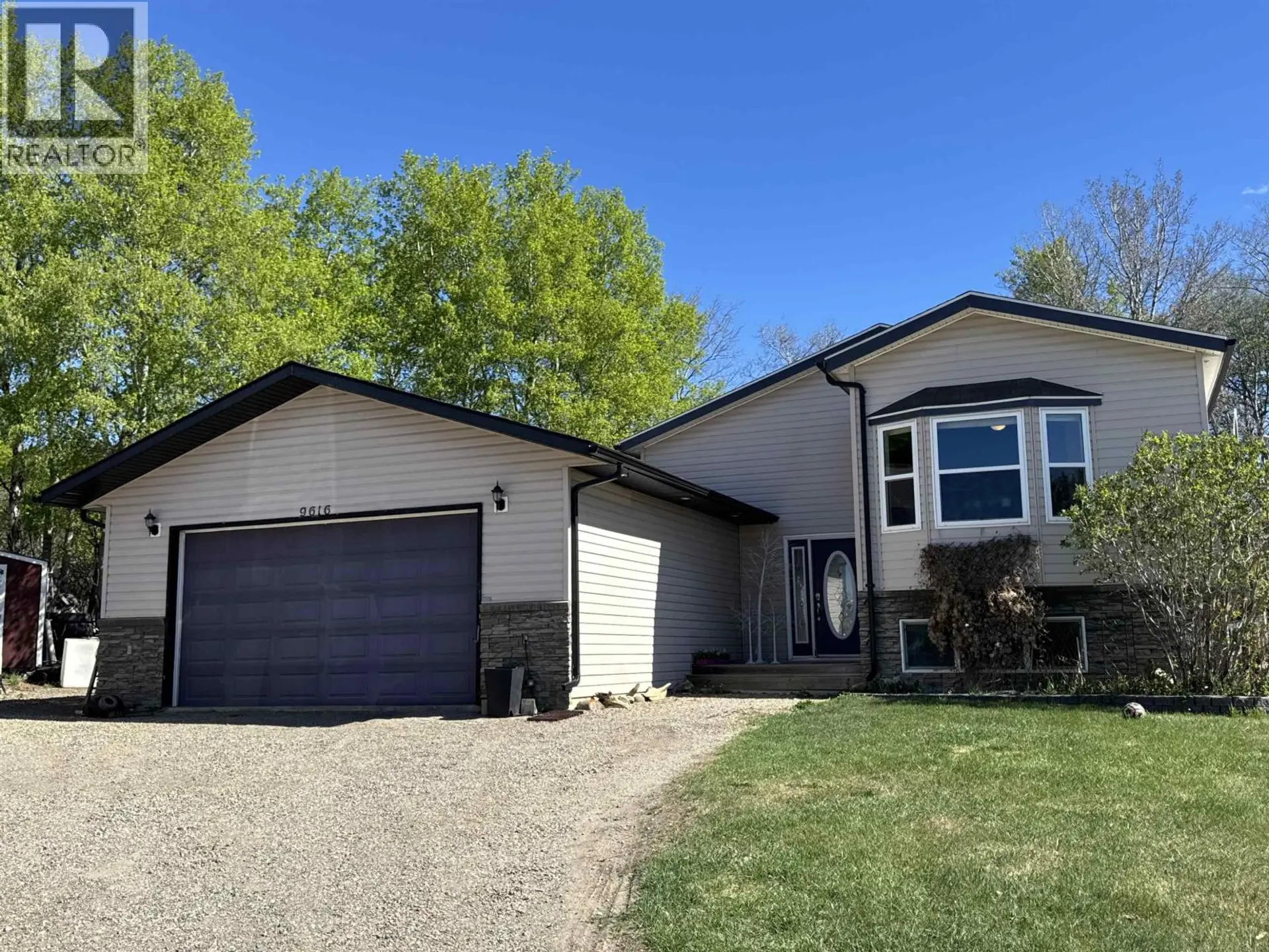 Property at 9616 FAIRWAY AVENUE, Taylor, BC