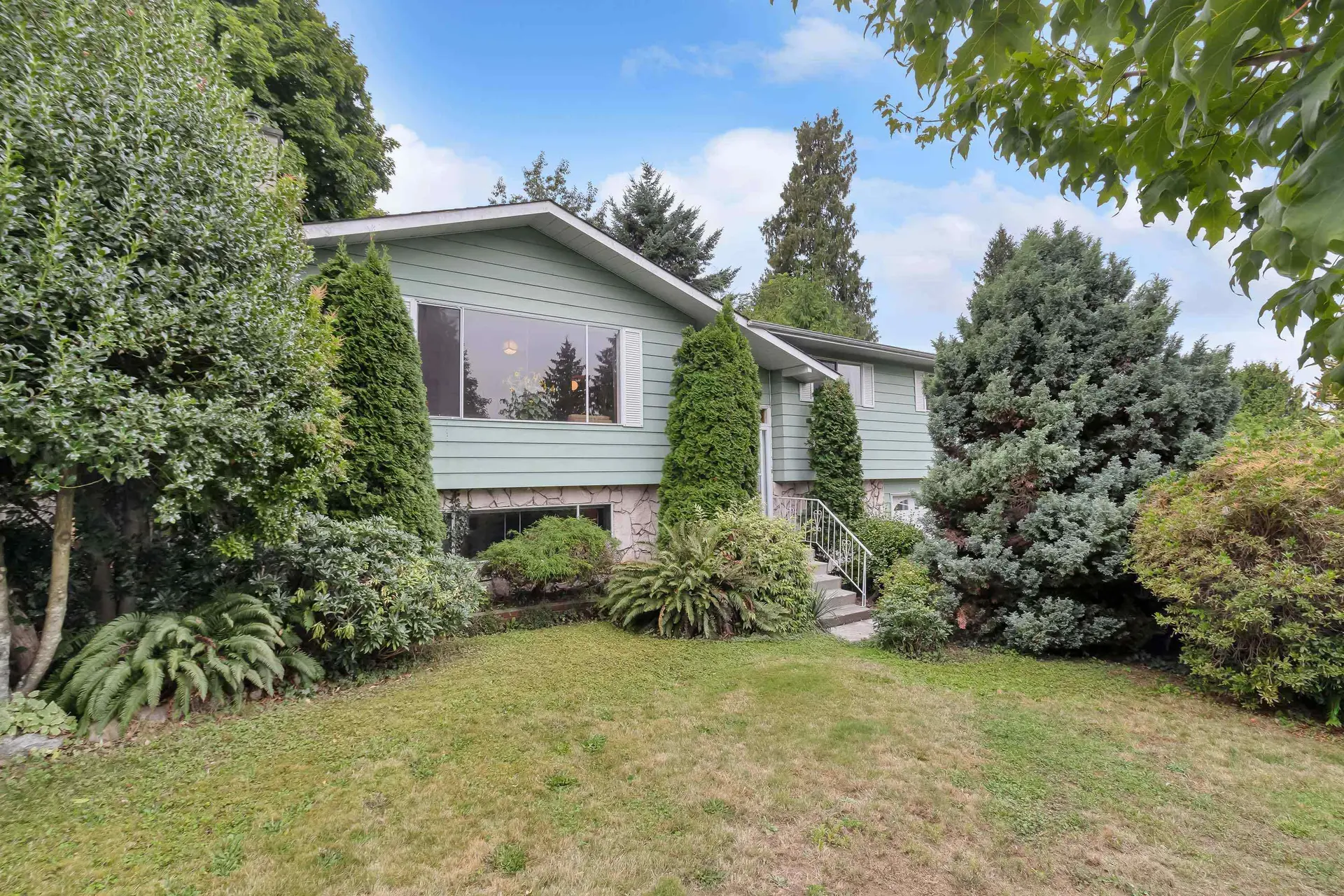 Property at 11138 84b Avenue, Delta, BC