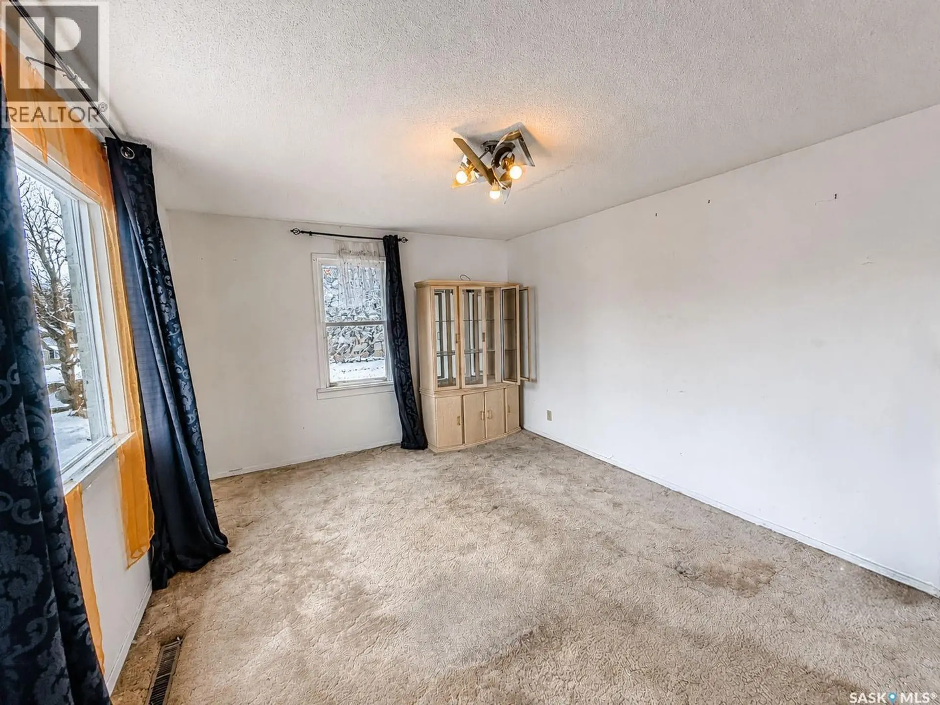 1915 15th STREET W - Image 3