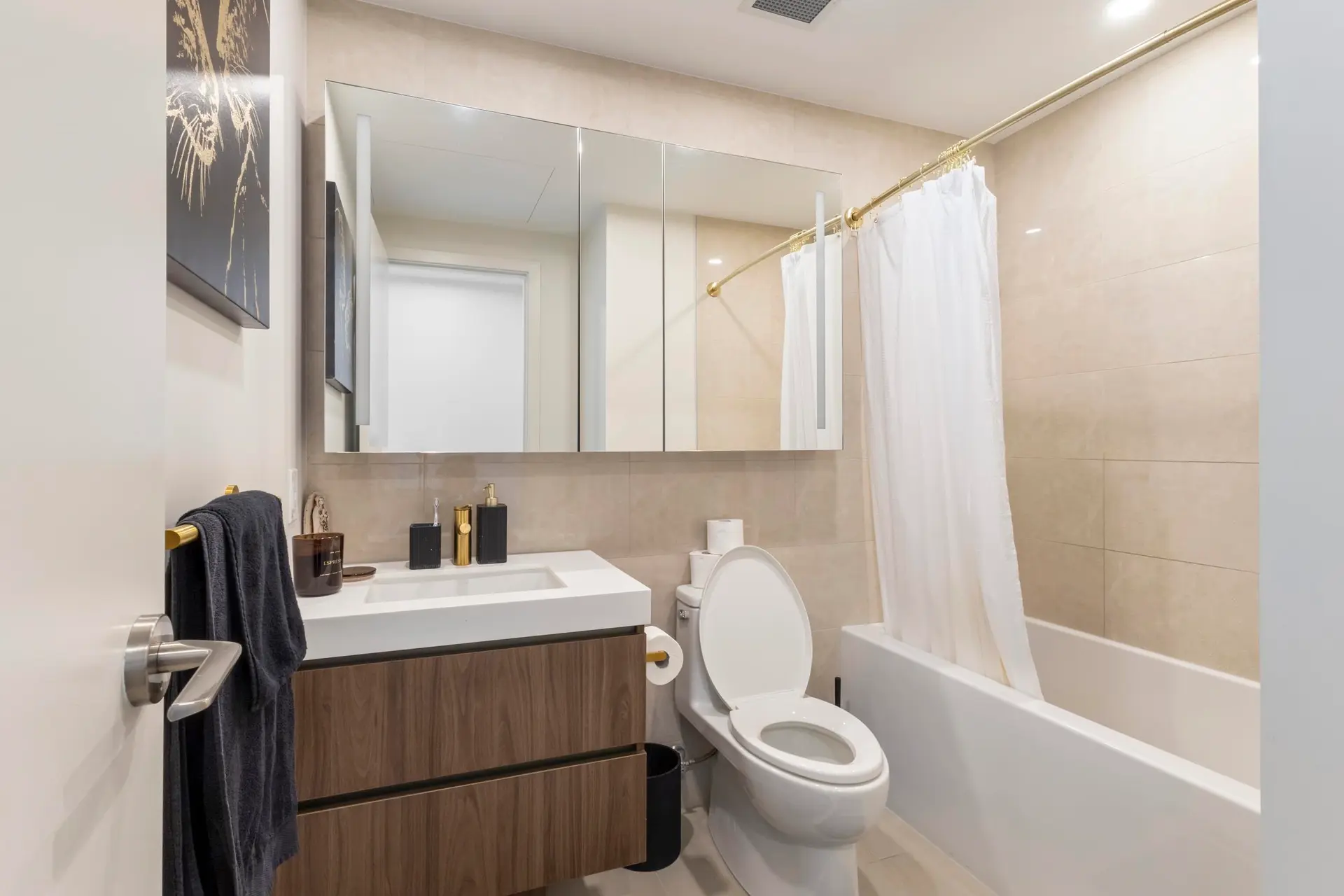 #3905 5987 Wilson Avenue - Image 9