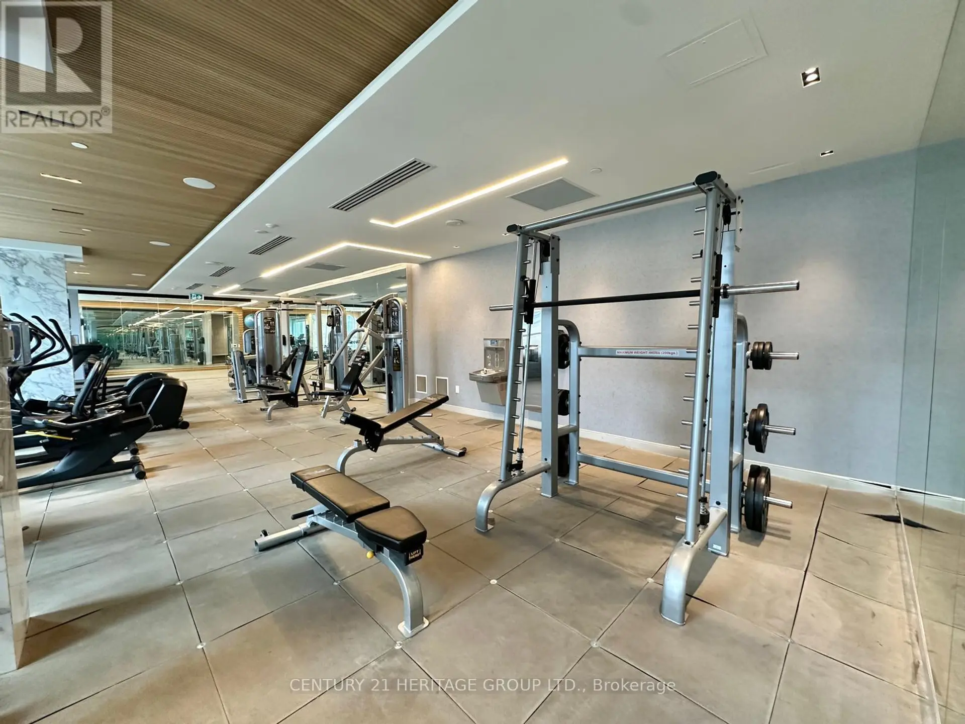 #402 65 ANNIE CRAIG DRIVE - Image 16