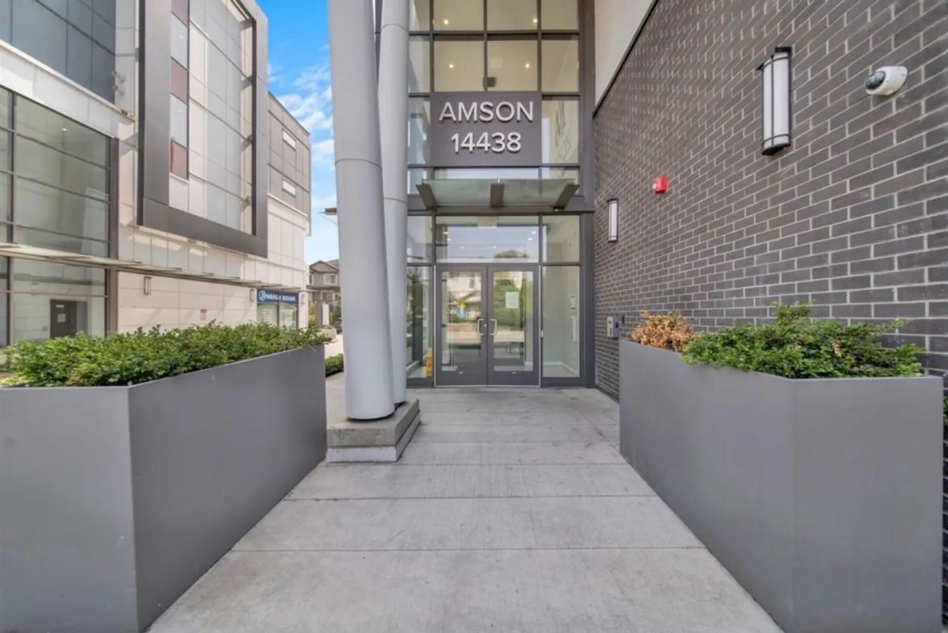 #209 14438 72 Avenue - Image 2