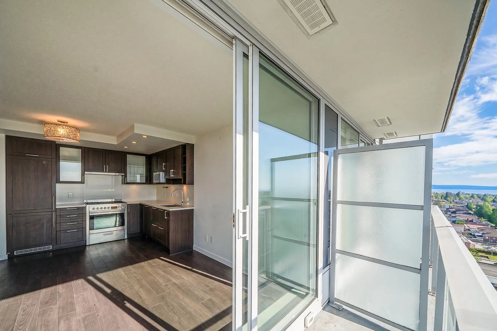 #2601 5515 Boundary Road - Image 14