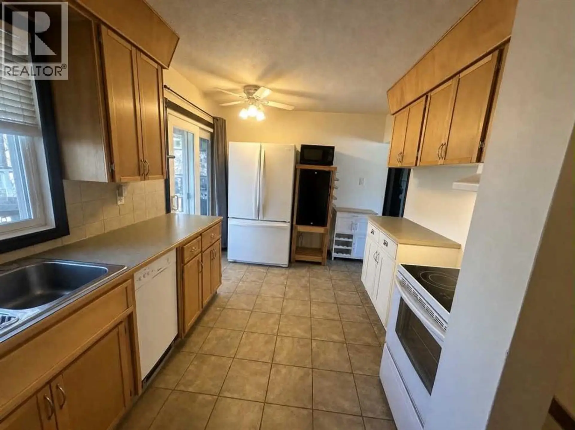 4410 43 Street - Image 3