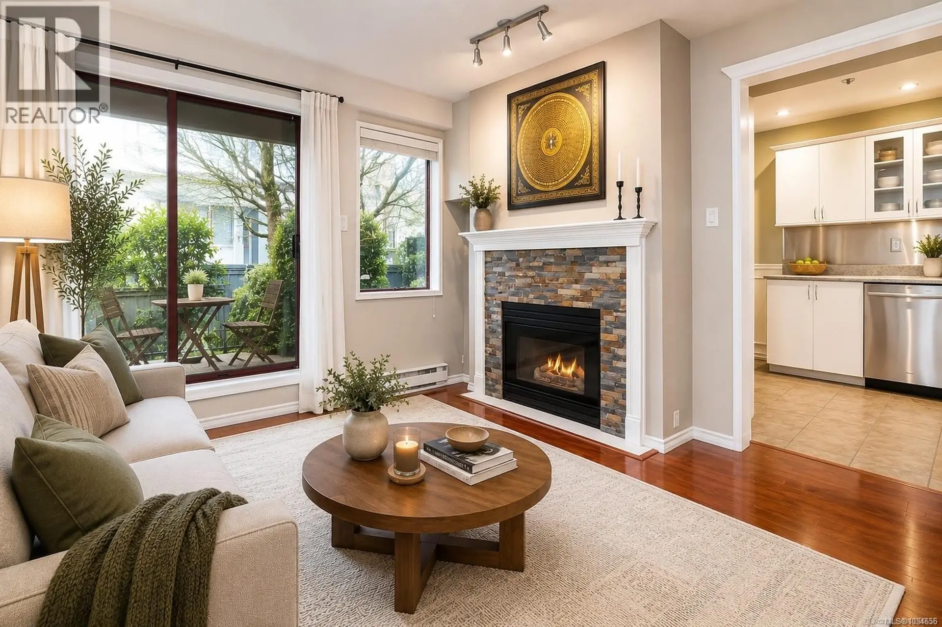 Property at #112 545 Manchester Rd, Victoria, BC
