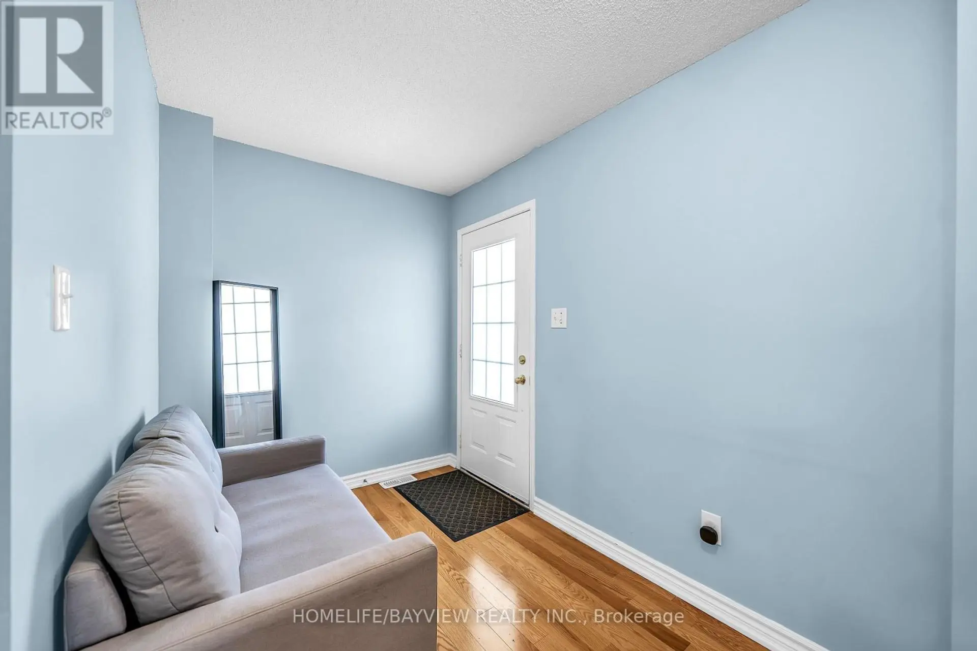 6 BARNHAM STREET - Image 3