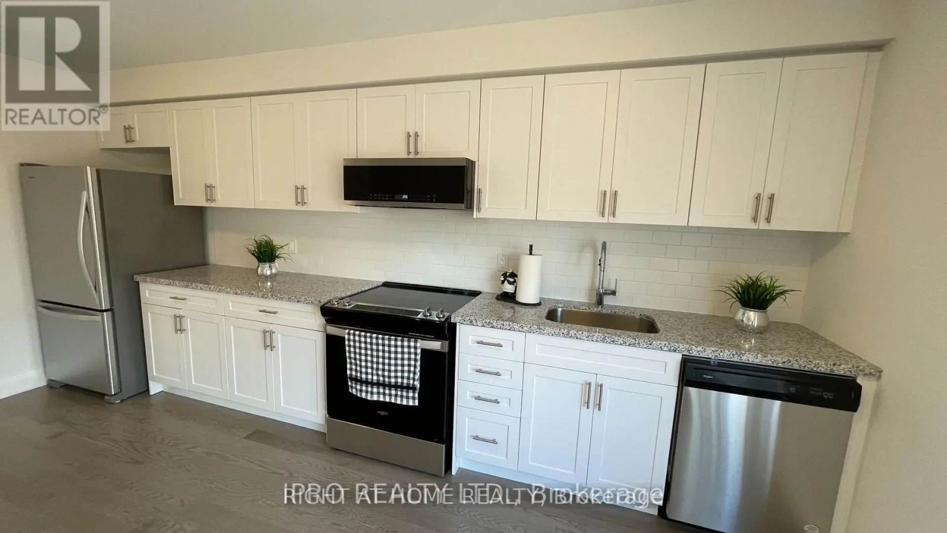 8 CREEKBANK ROAD - Image 15