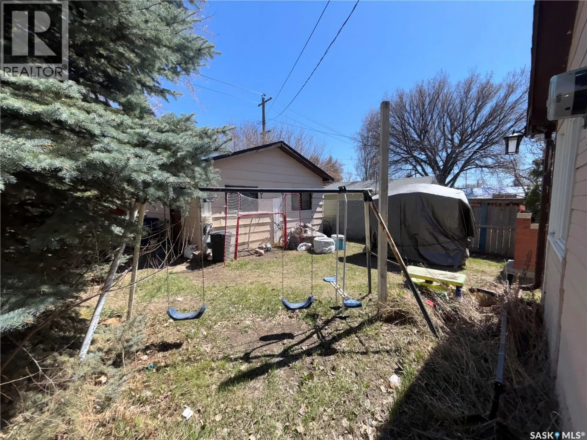 906 WELDON AVENUE - Image 3