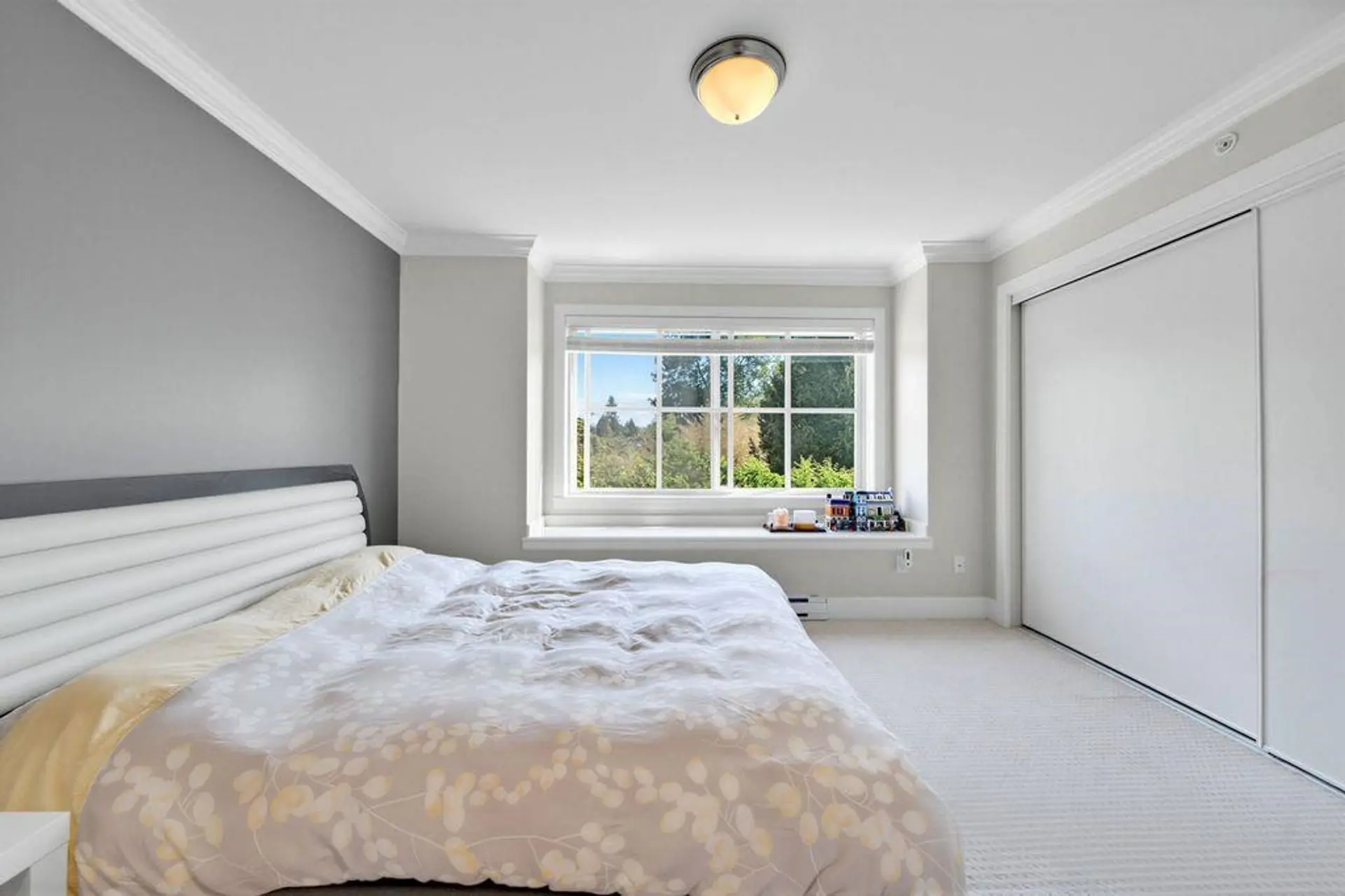 #203A 7159 Stride Avenue - Image 14