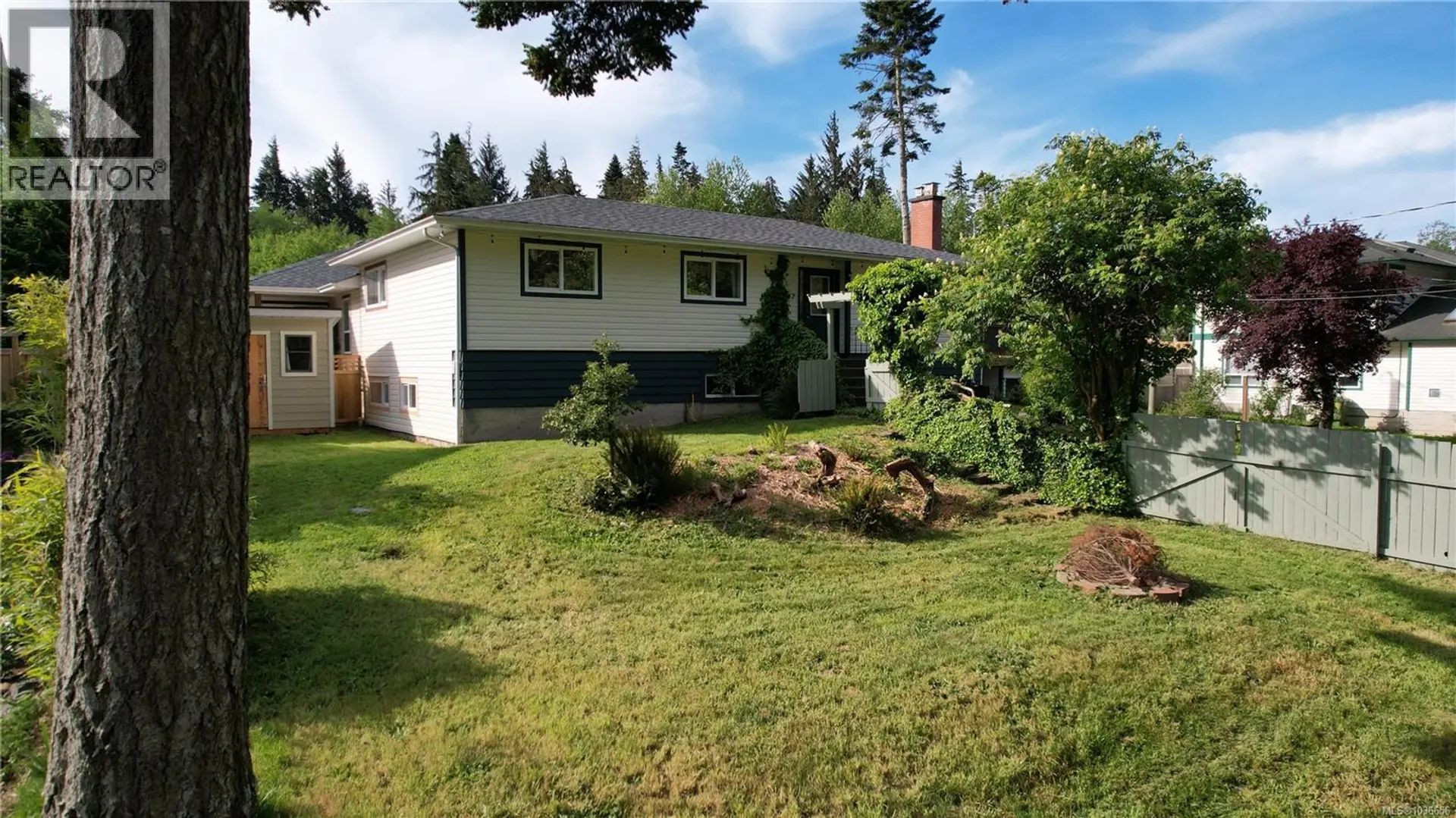 Property at 7147 Wright Rd, Sooke, BC