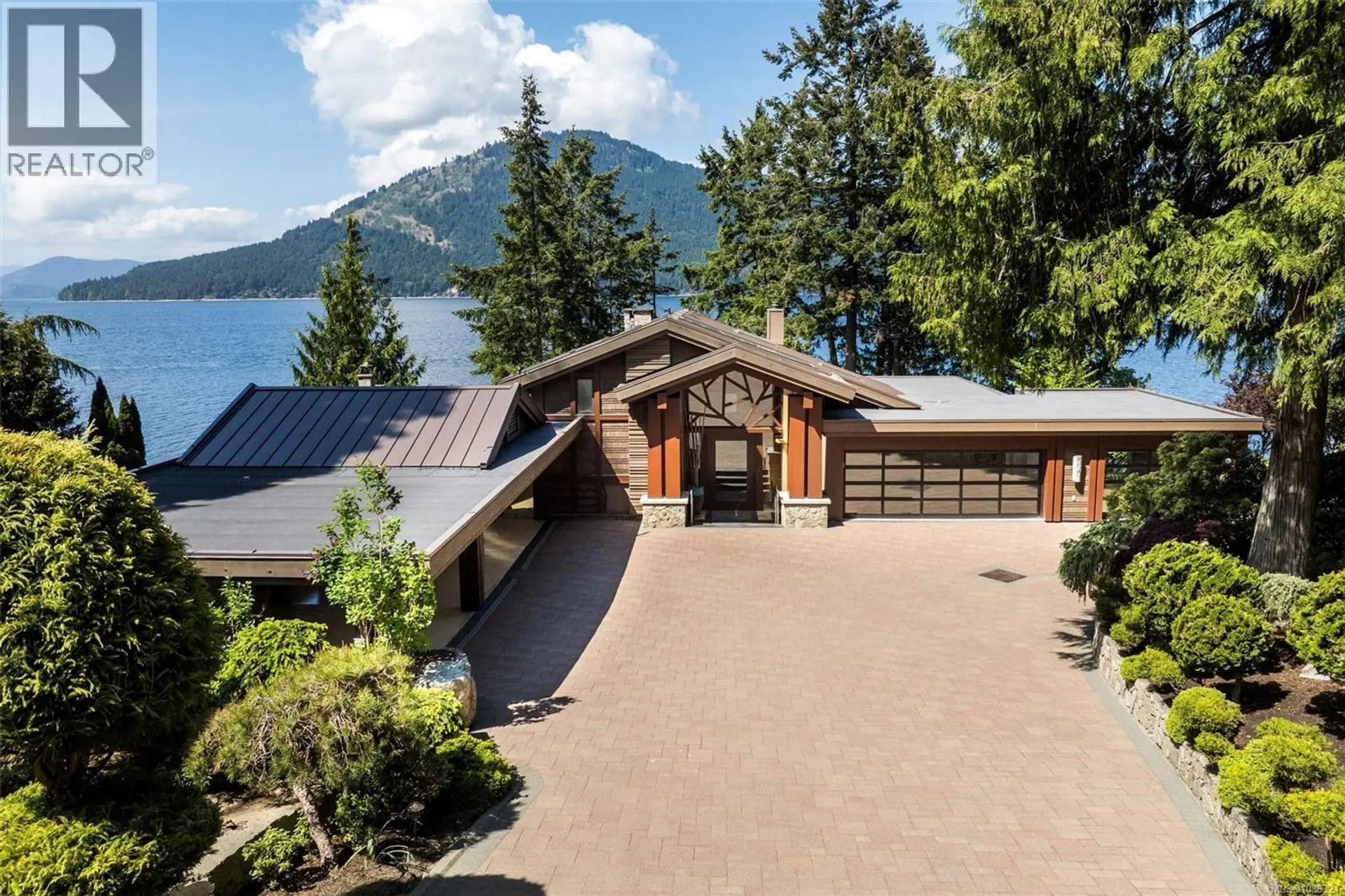 Property at 960 Lands End End, North Saanich, BC