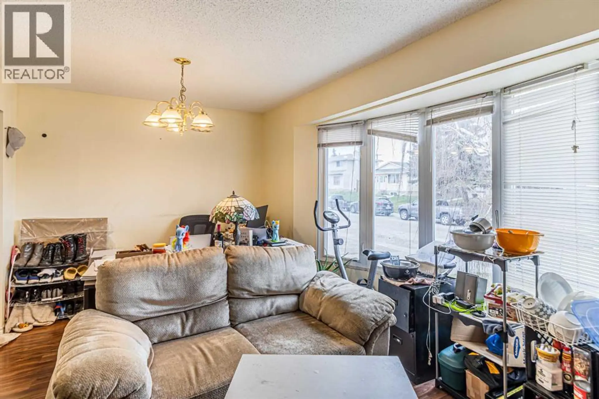 121 Margate Close NE - Image 5