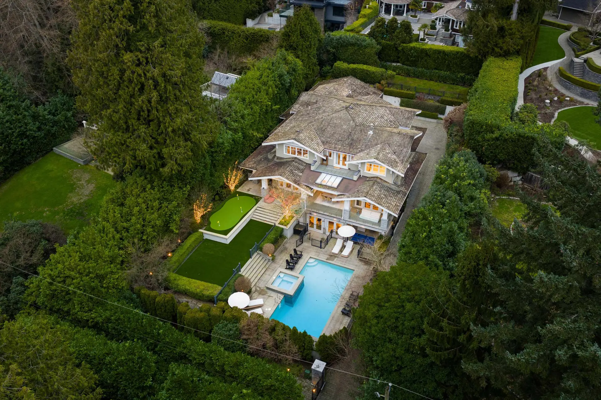 Property at 2955 Rosebery Avenue, West Vancouver, BC