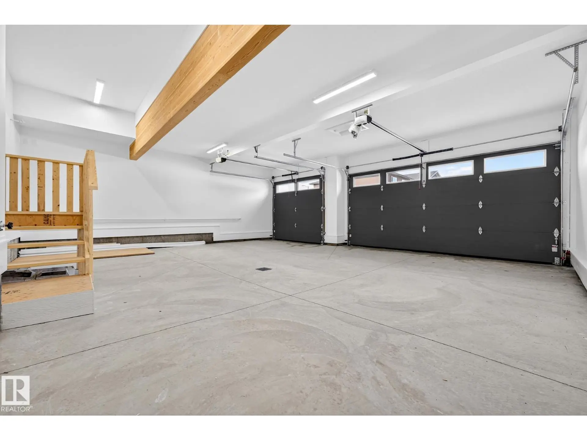3912 40 ST - Image 13
