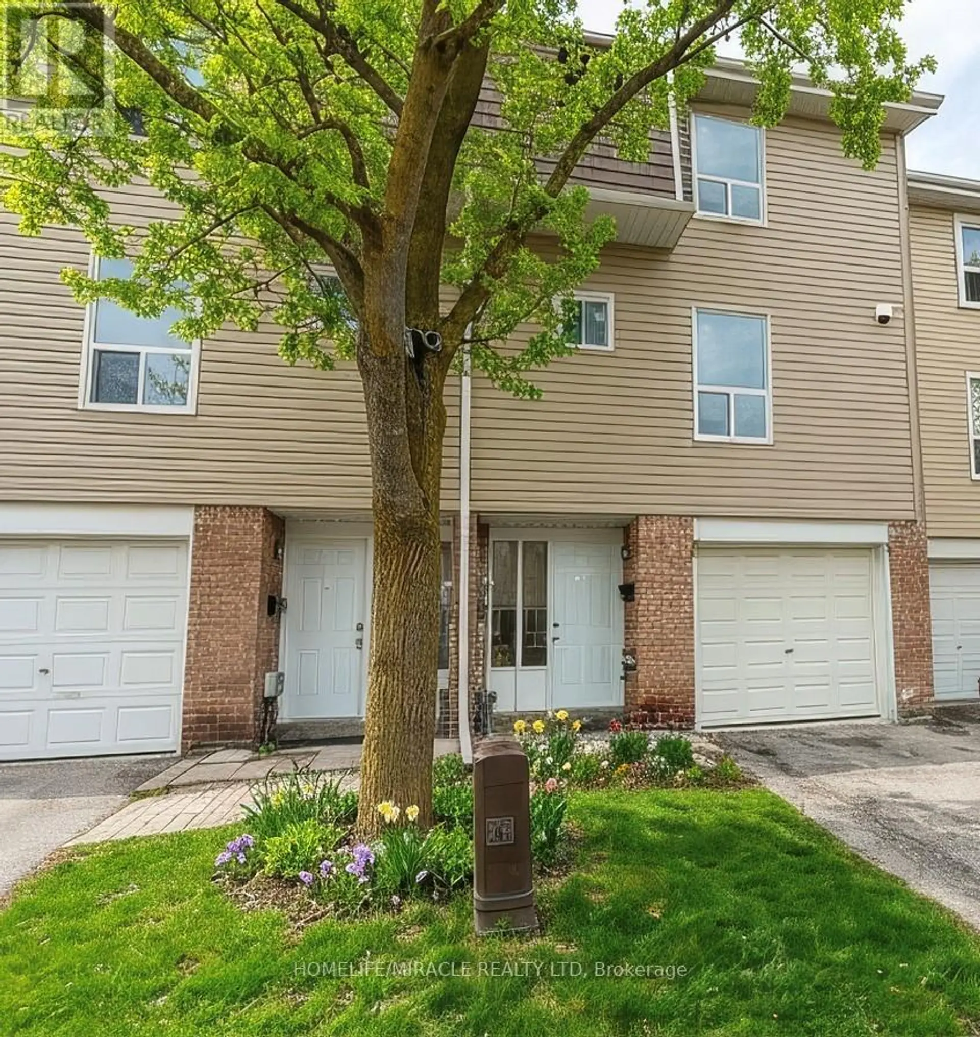 40 ELLIS DRIVE - Image 1