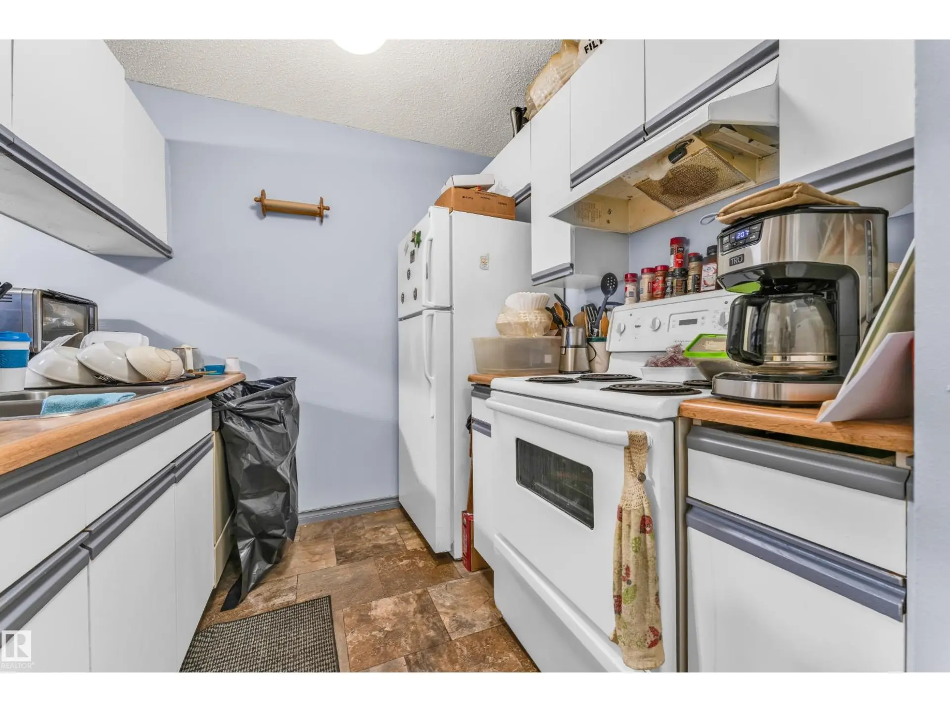 #101 10136 160 ST NW NW - Image 4
