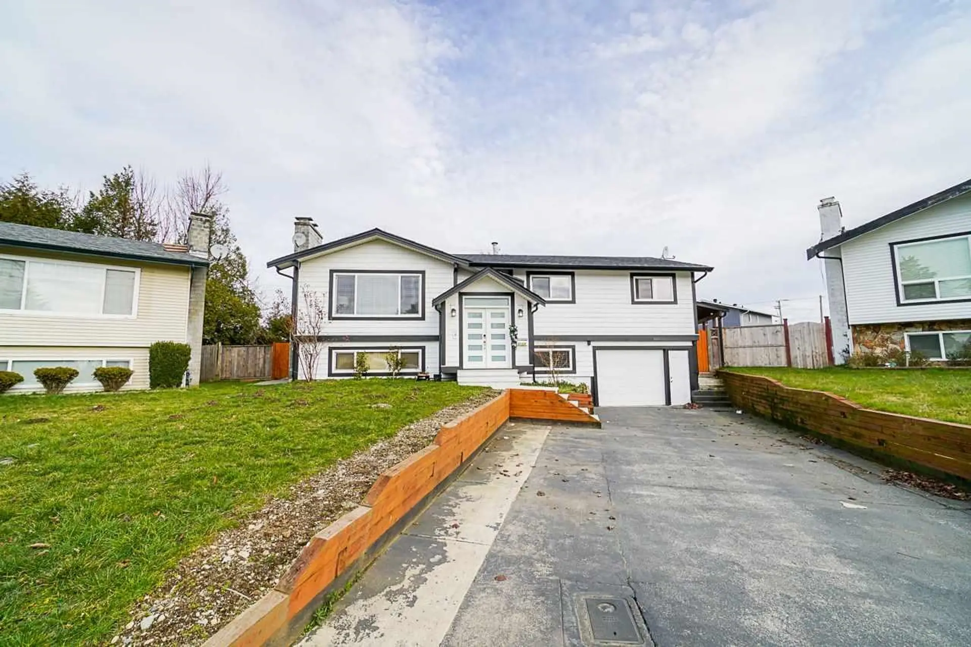 Property at 3174 Royal Court, Abbotsford, BC