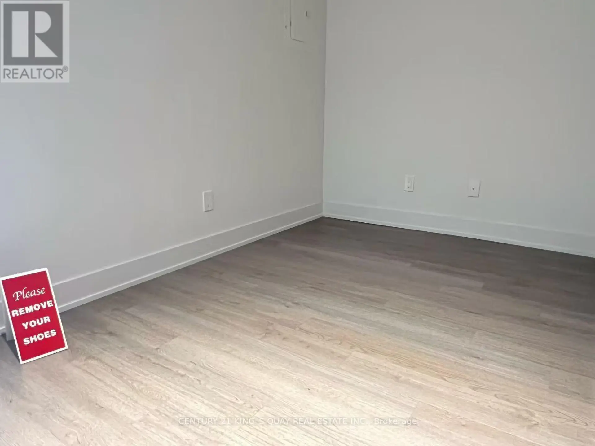 #1505 8 CUMBERLAND STREET - Image 5