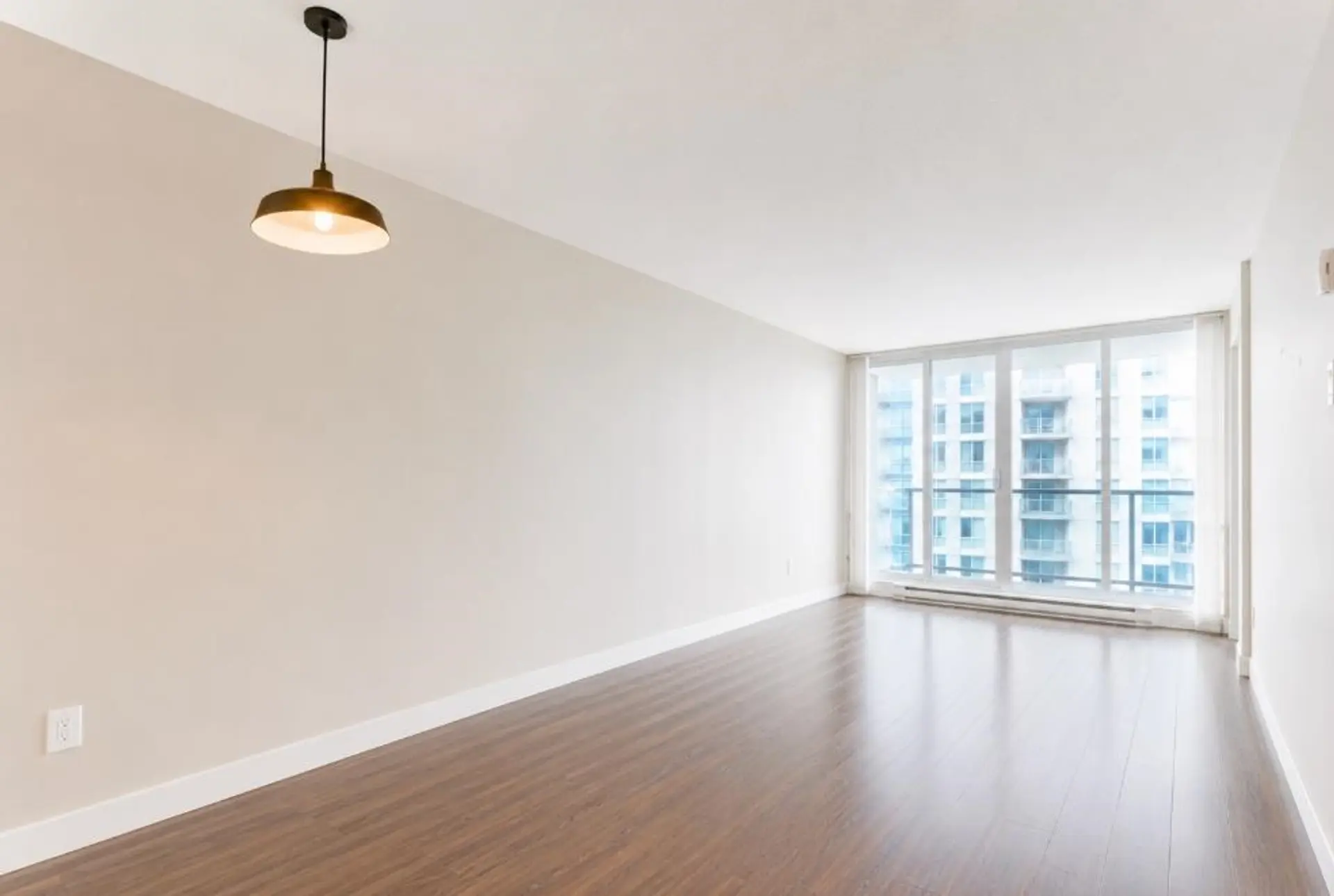 #3303 9981 Whalley Boulevard - Image 8