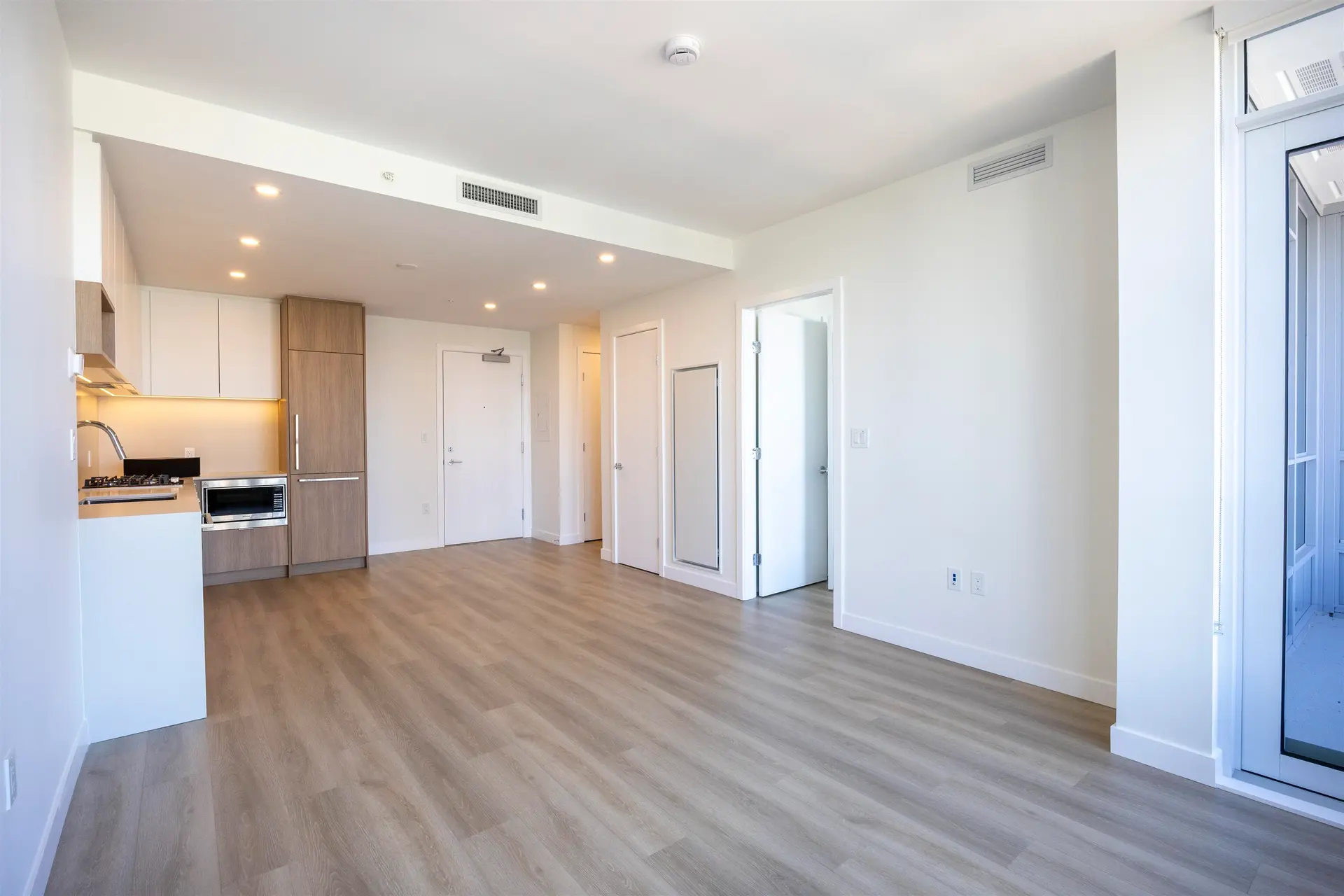 #2702 6087 Wilson Avenue - Image 8