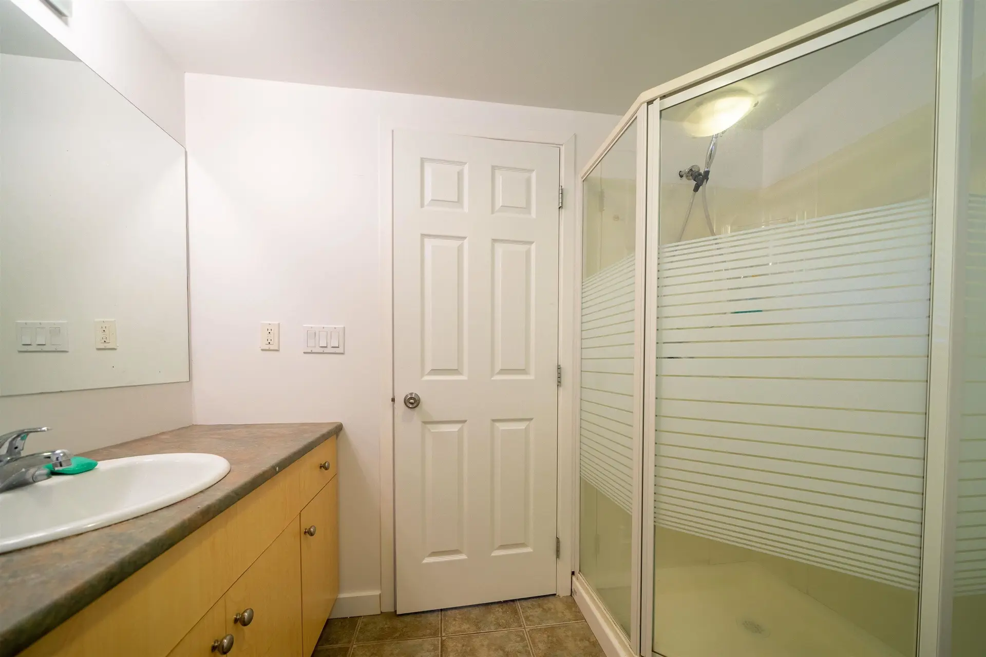 10979 64a Avenue - Image 8