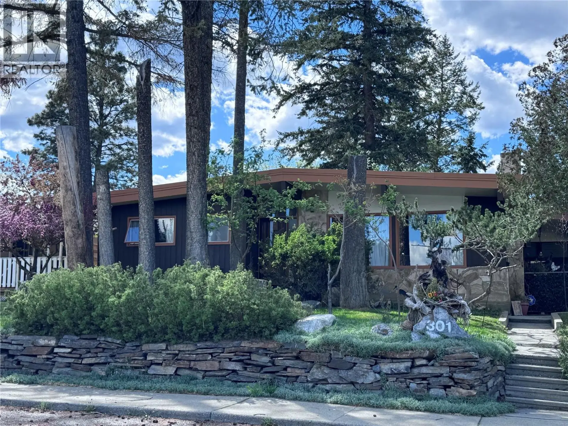 Property at 301 19th Avenue S, Cranbrook, BC