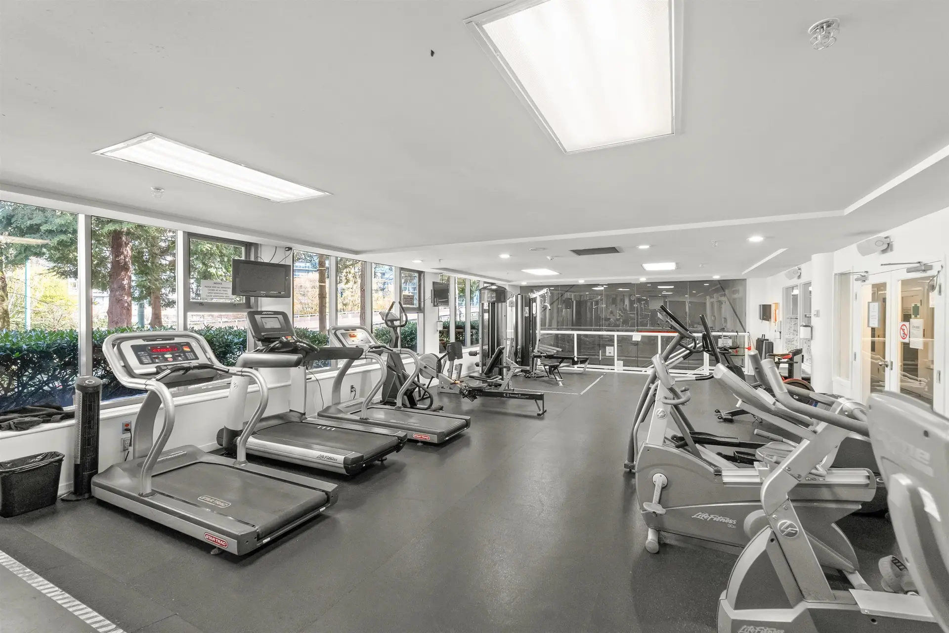 1028 Cambie Street - Image 12