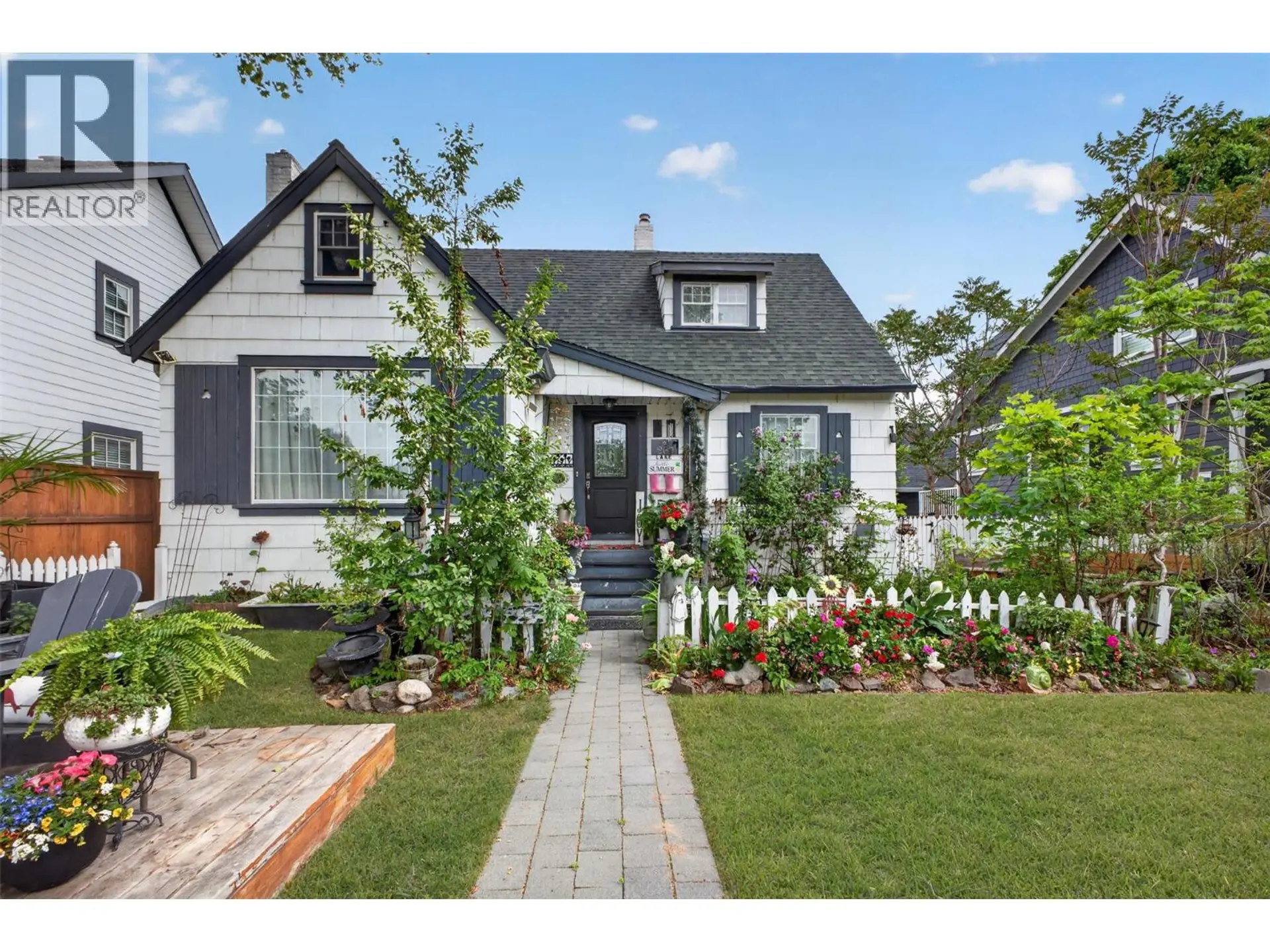 Property at 260 Lake Avenue, Kelowna, BC