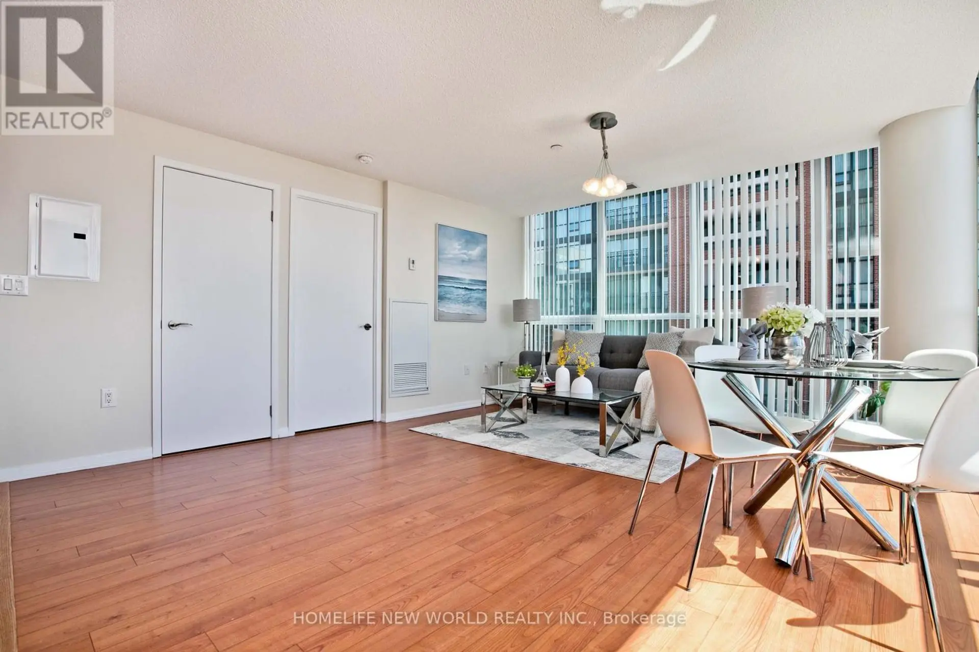 #836 830 LAWRENCE AVENUE W - Image 5