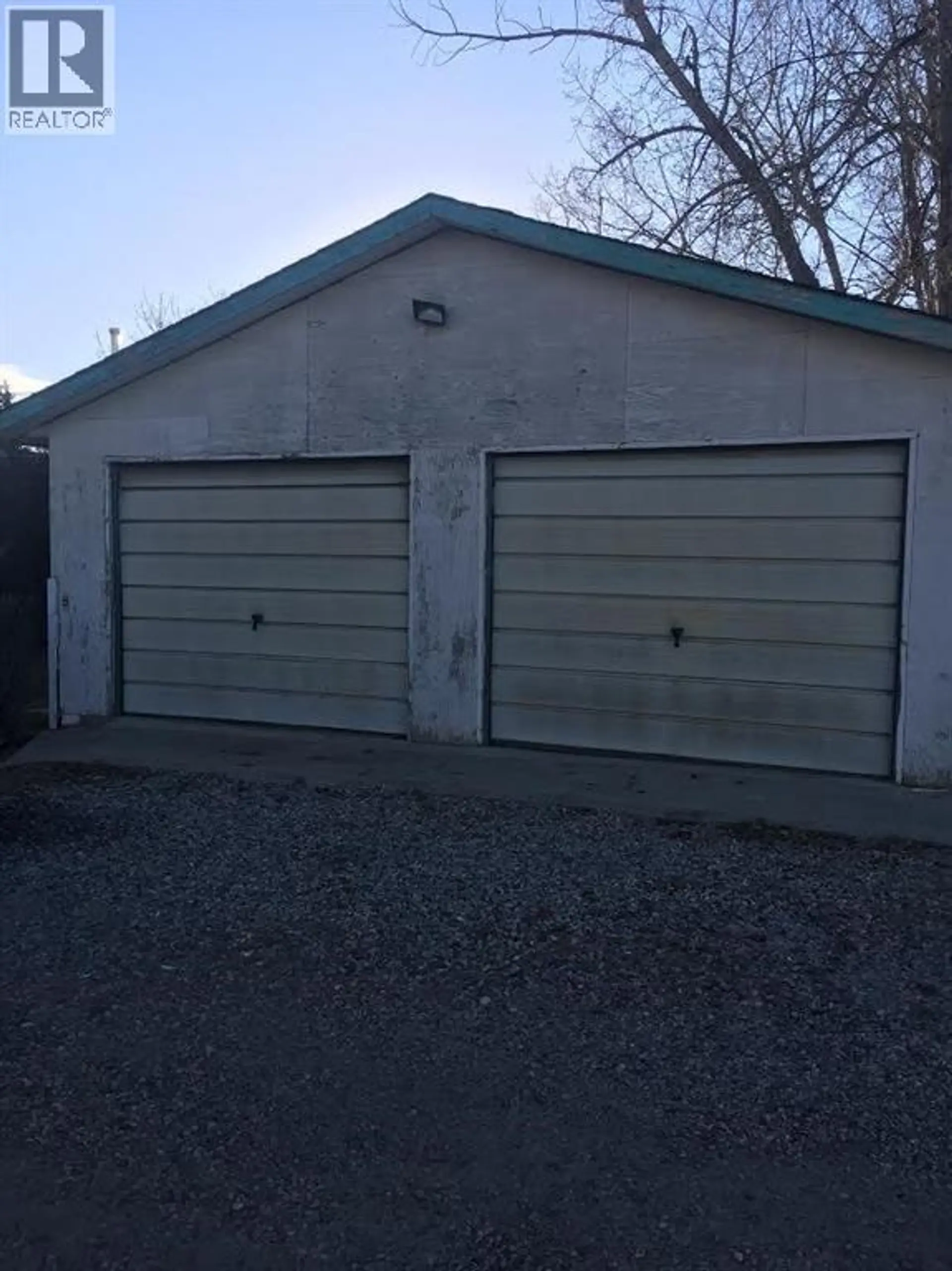 212 5 Avenue - Image 4