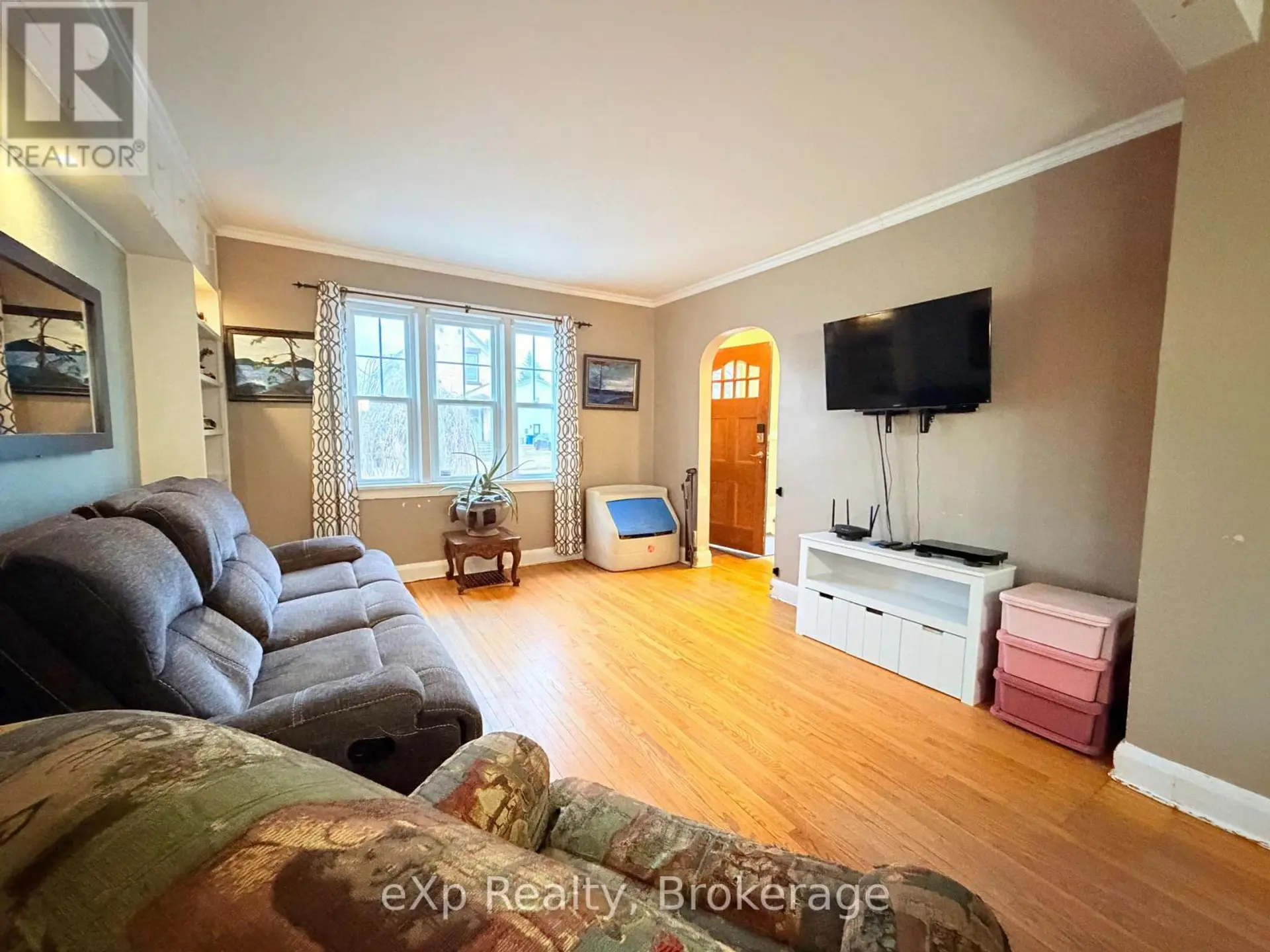 580 11TH AVENUE - Image 5