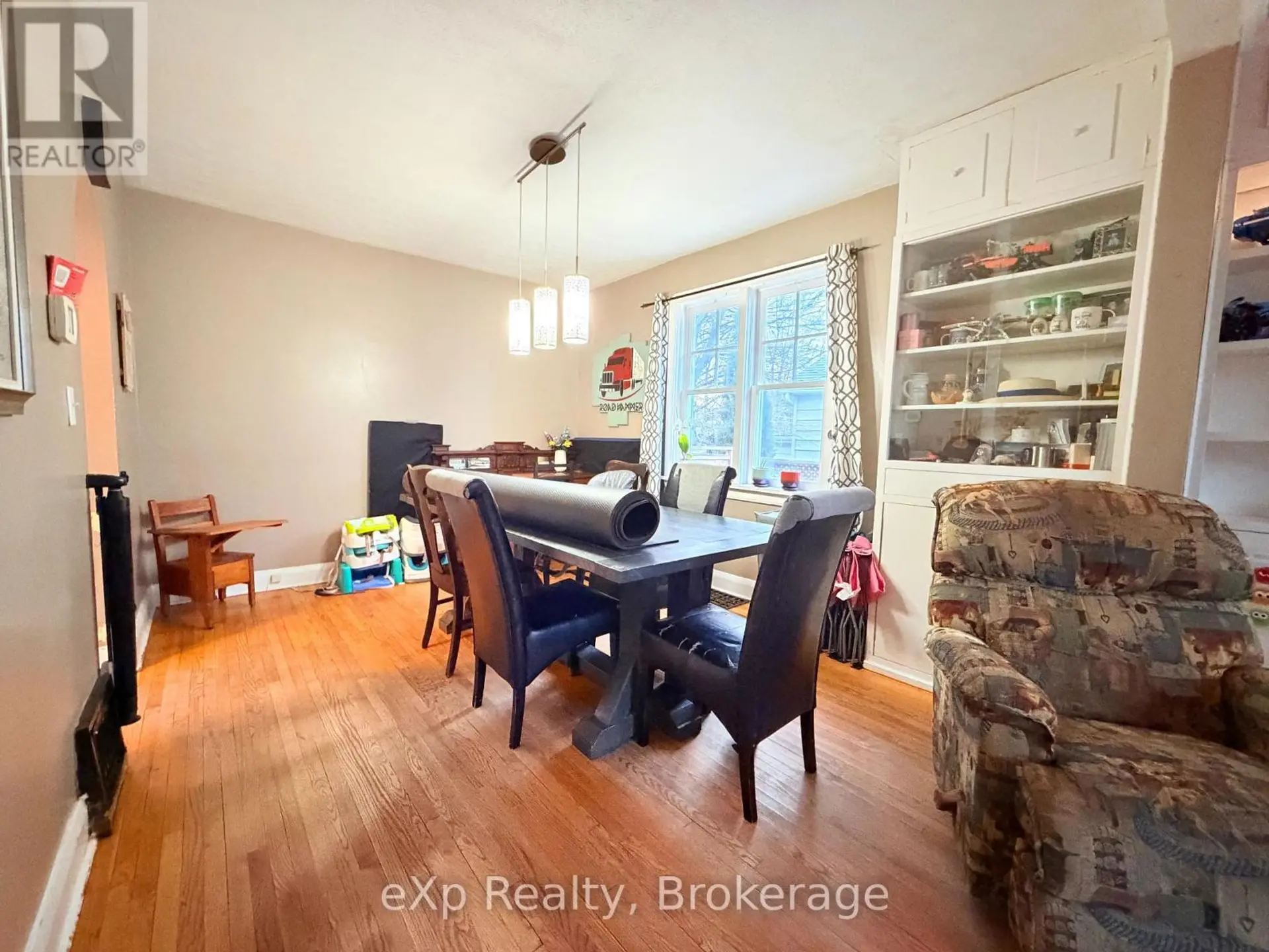 580 11TH AVENUE - Image 6