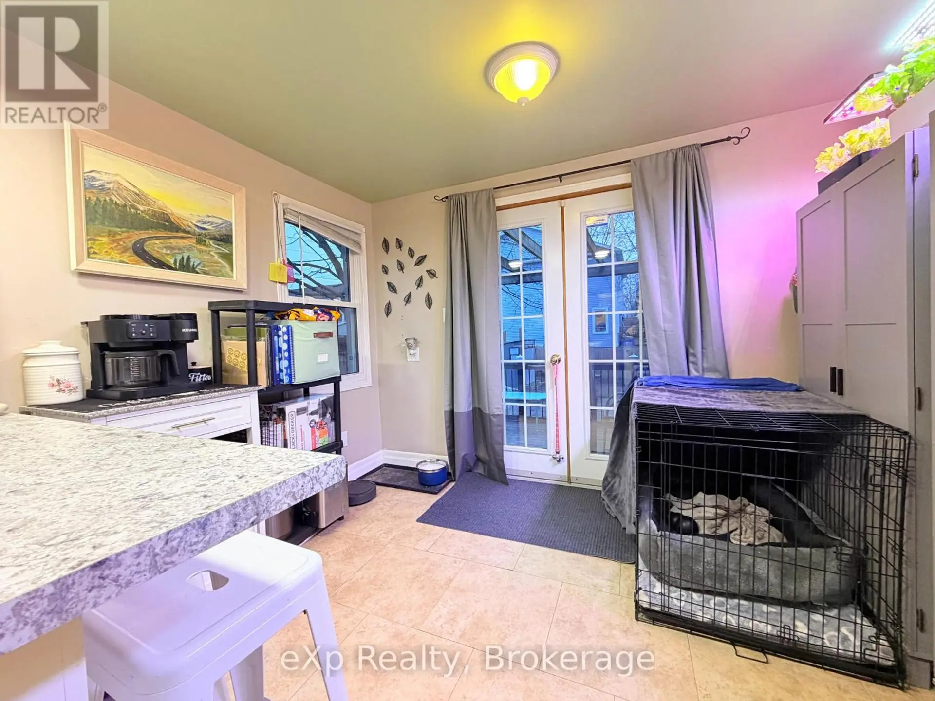 580 11TH AVENUE - Image 9