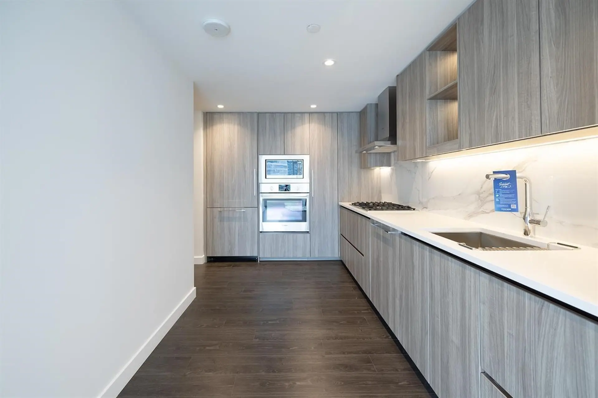 #2610 9887 Whalley Boulevard - Image 10