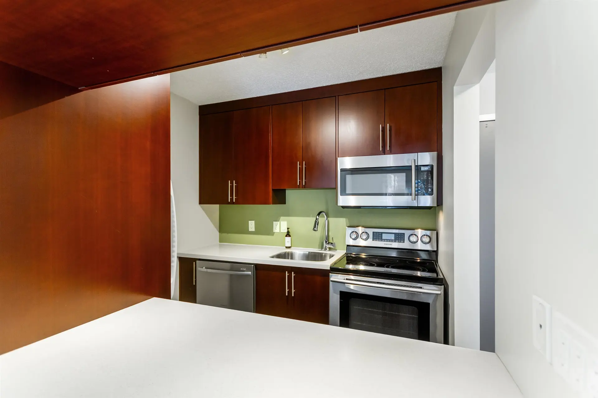 #201 550 E 7th Avenue - Image 4