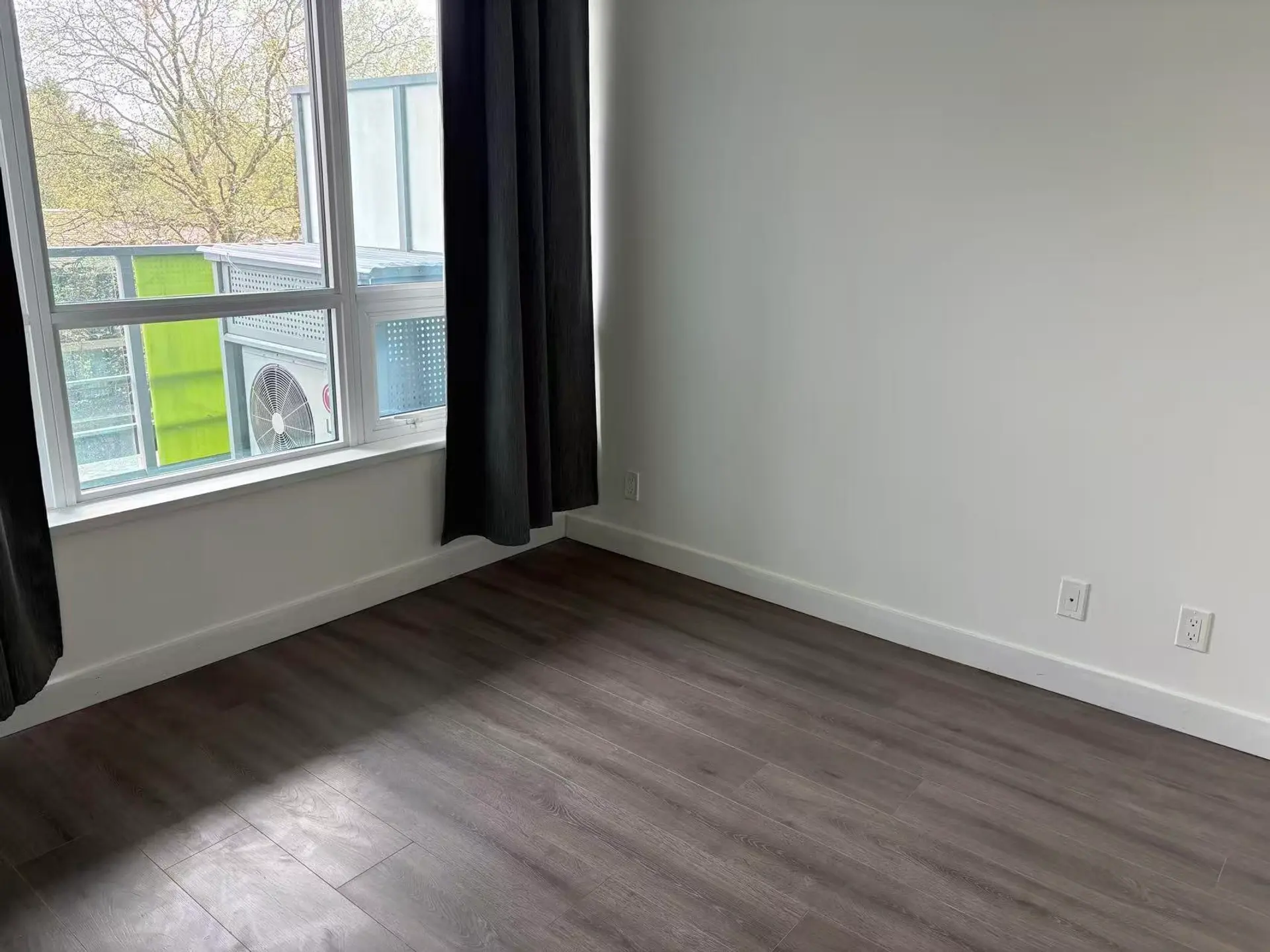 #615 5599 Cooney Road - Image 6