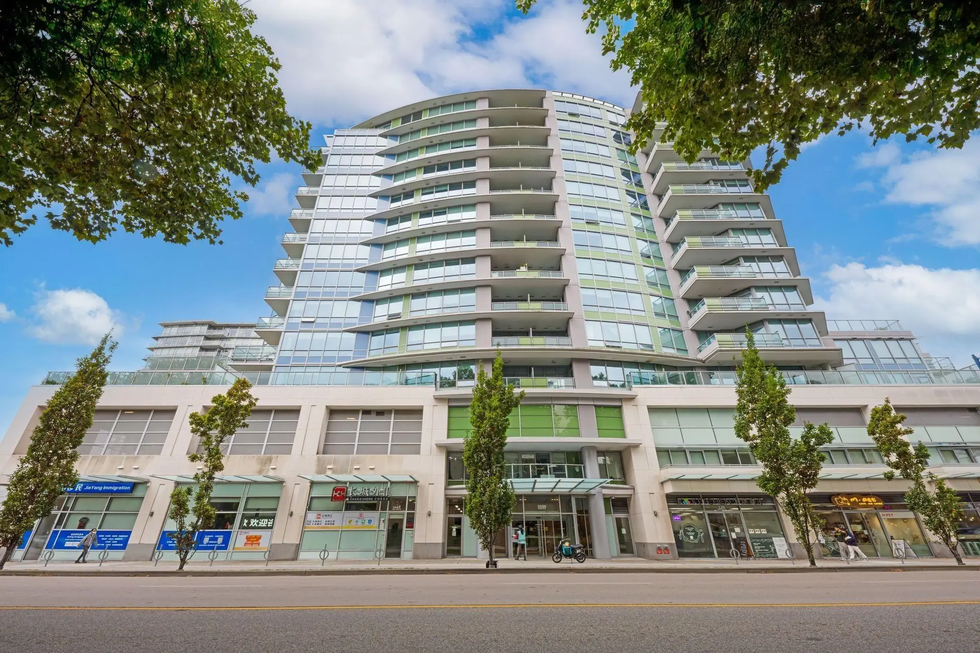 Property at #615 5599 Cooney Road, Richmond, BC
