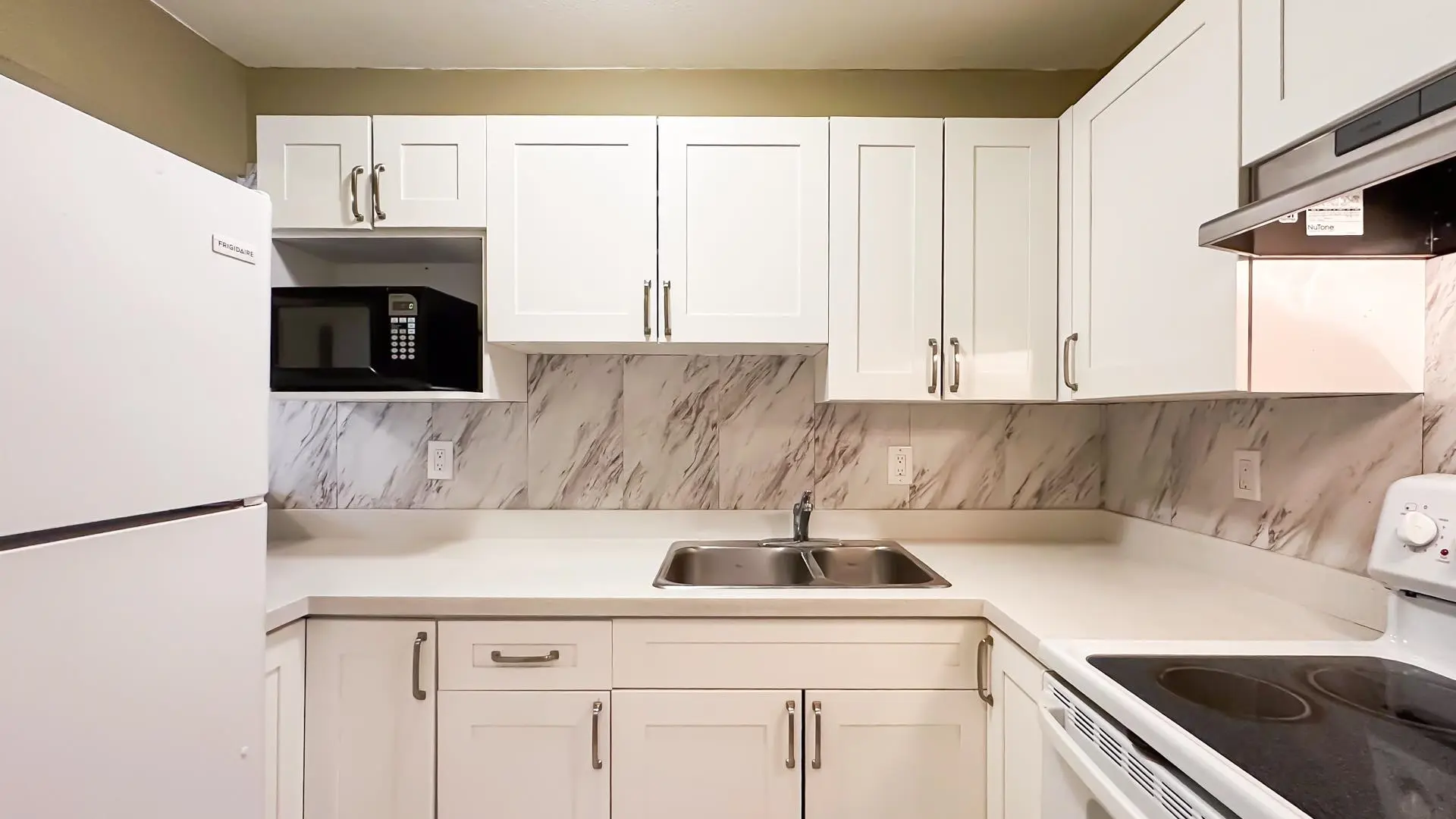 #302 120 Garden Drive - Image 10