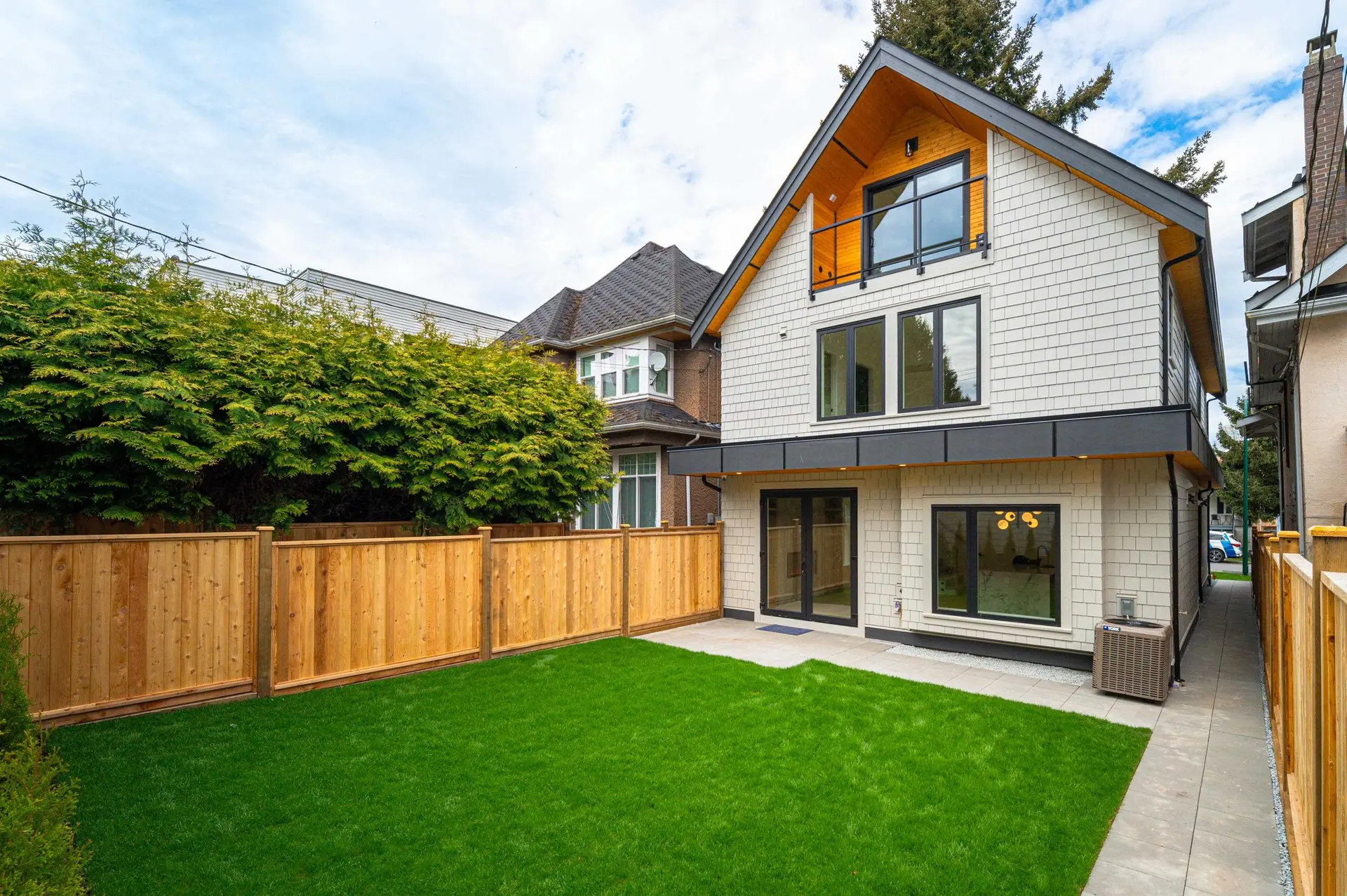 Property at 968 W 17th Avenue, Vancouver, BC